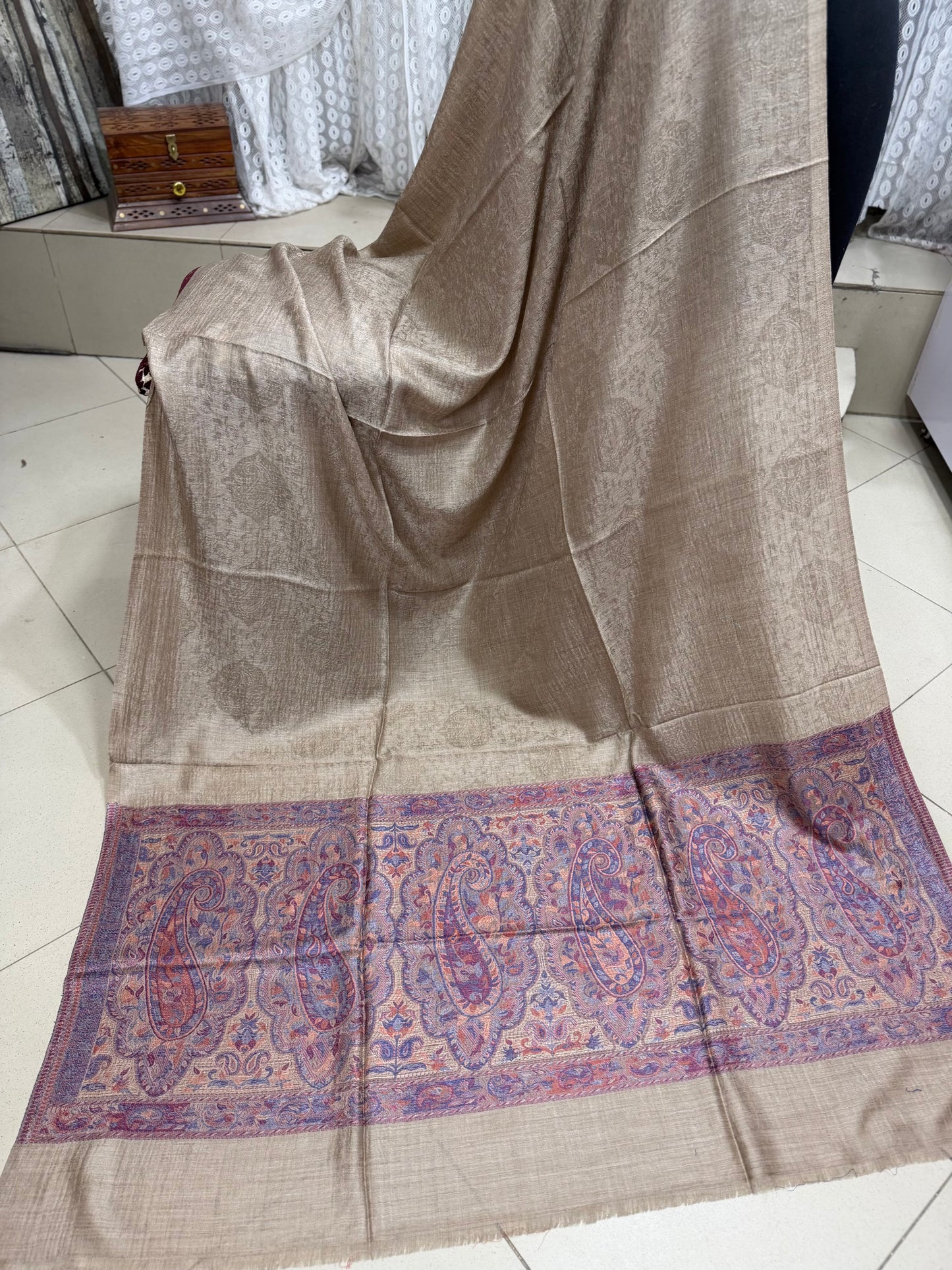 Self Toosh Kani Palla Shawl Made in Kashmir | Perfect Gift For Winters