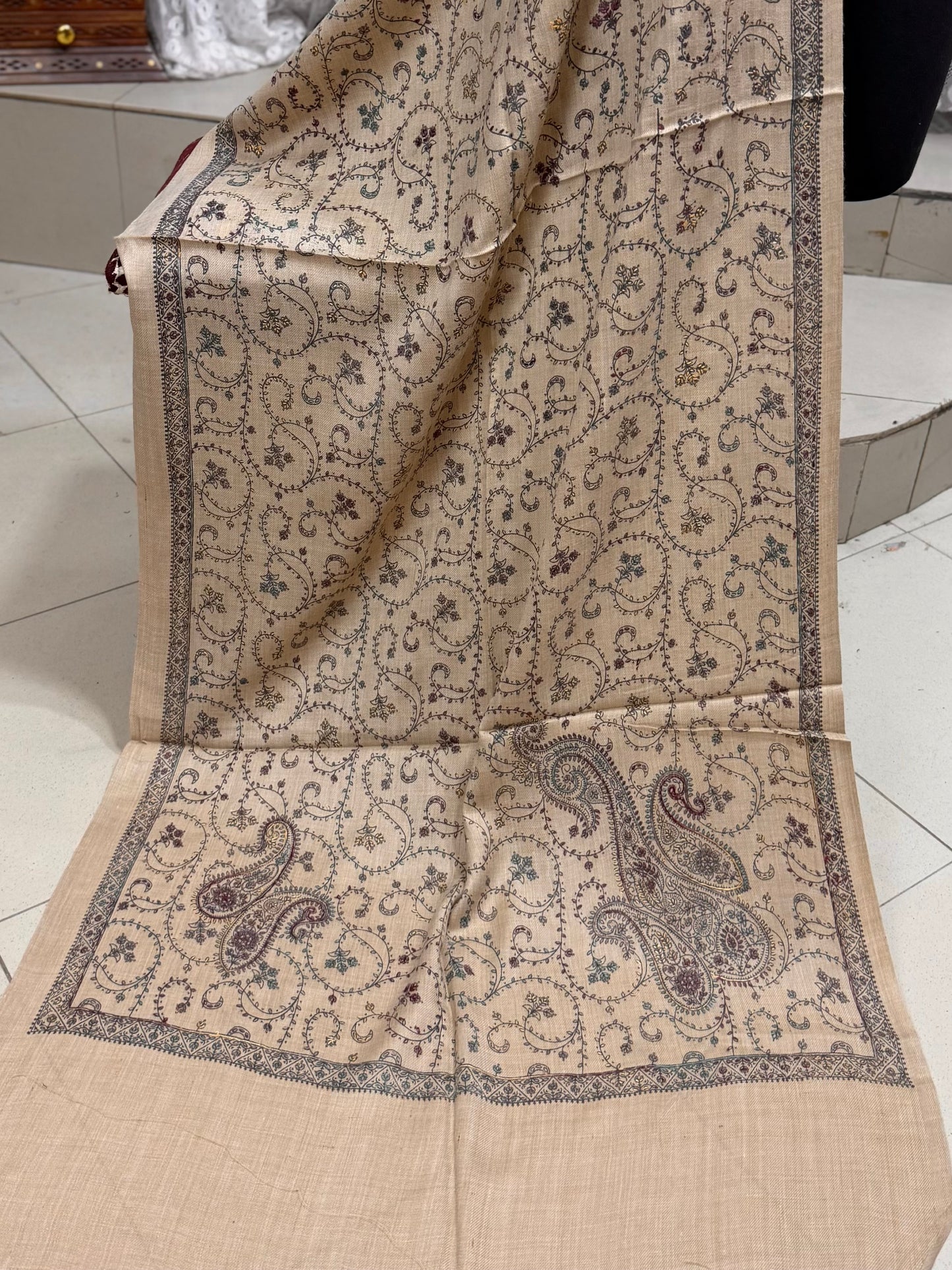 Pashmina Stole | Print and Embroidery in Sale Price Perfect for Gifts | Dark Skin
