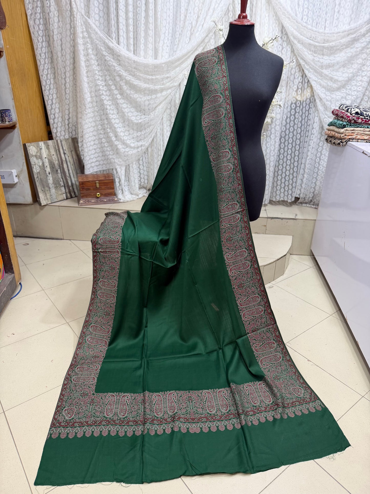 Pashmina Wool Kani Border Shawl in Full Size 4 Side Border | Green
