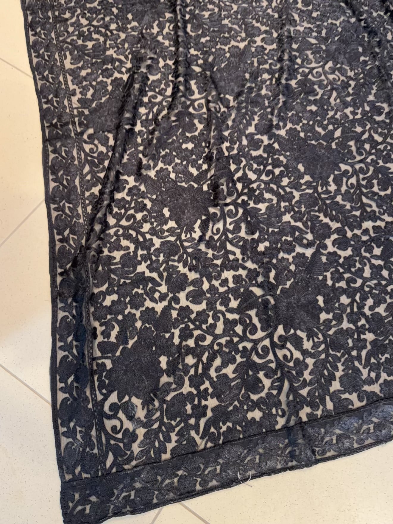 Crinkle Chiffon Kashmiri Gulabkar Embroidered Dupatta | Black