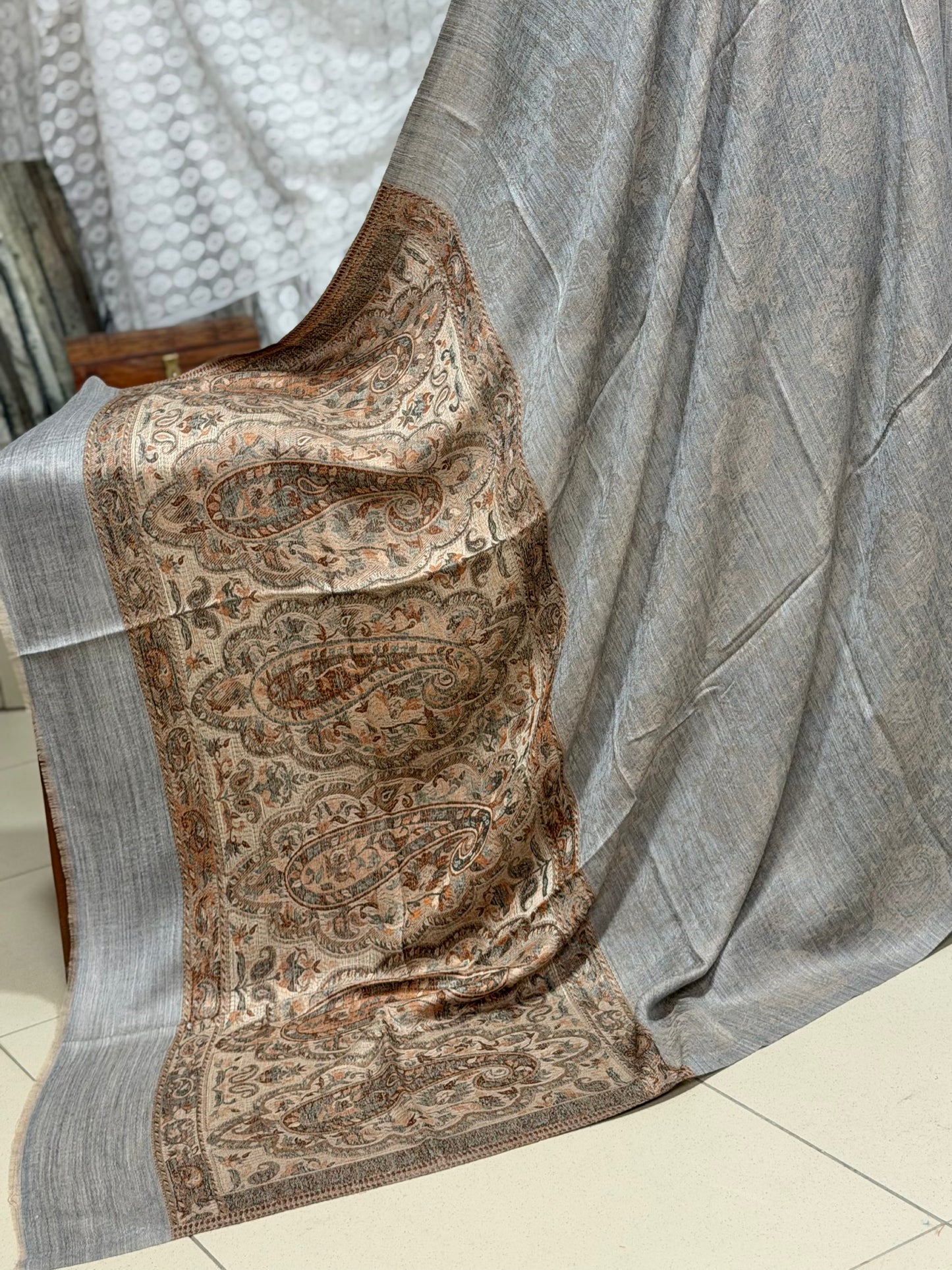 Self Toosh Kani Palla Shawl Made in Kashmir | Perfect Gift For Winters
