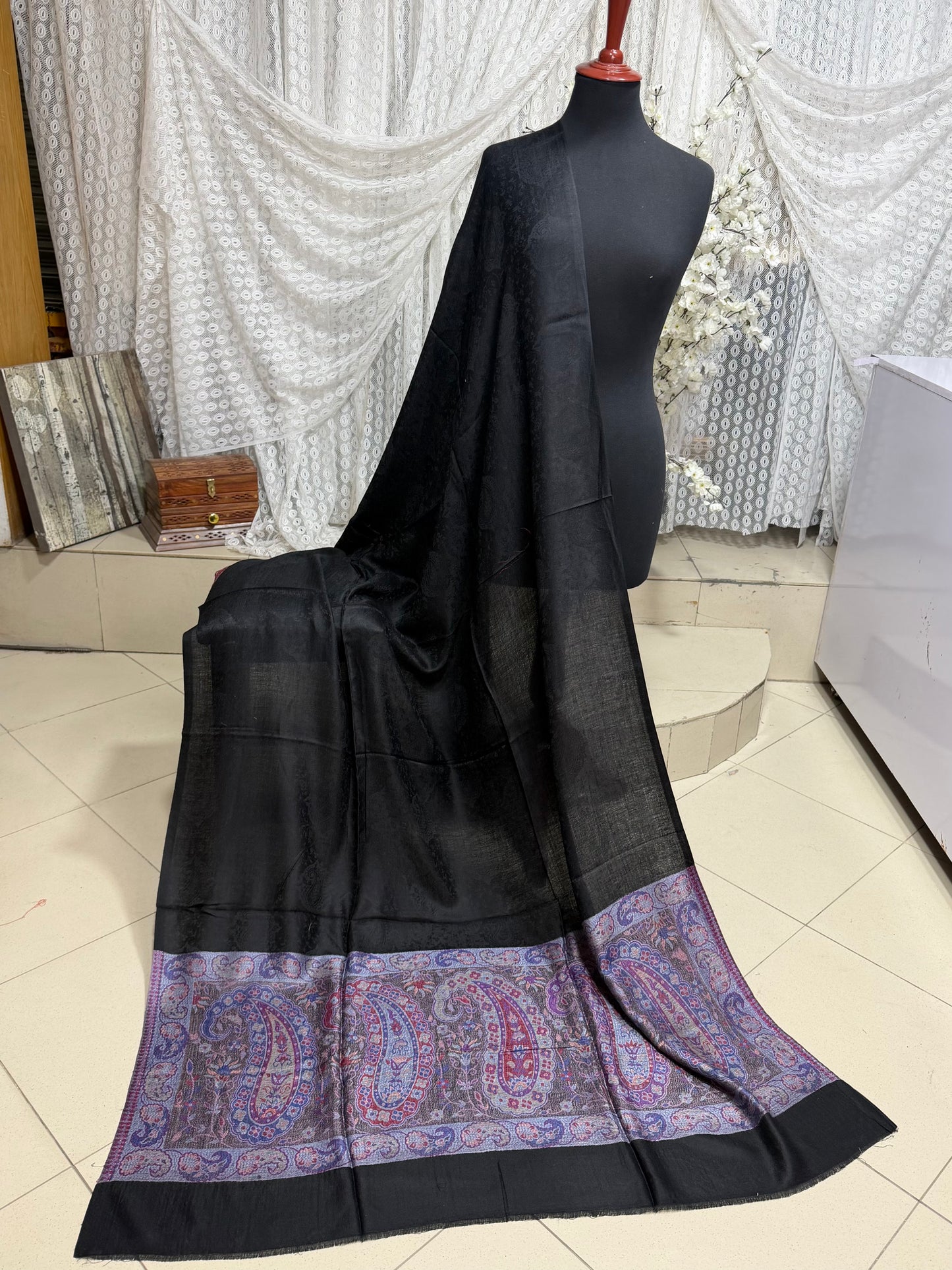 Self Toosh Kani Palla Shawl Made in Kashmir | Perfect Gift For Winters