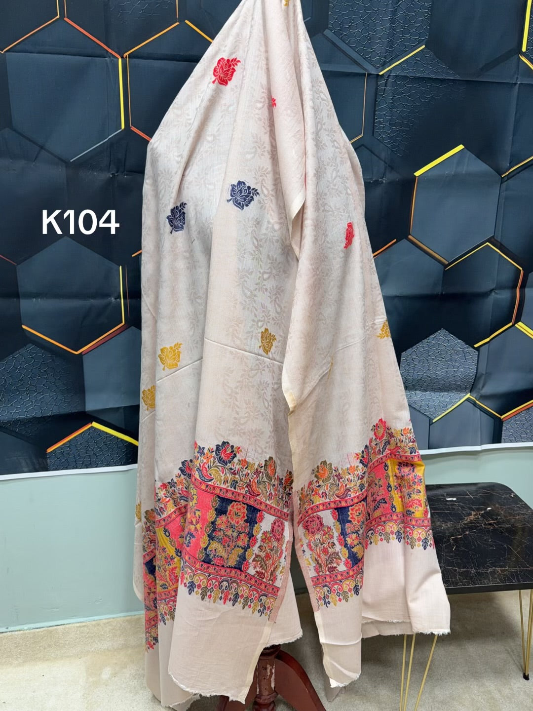 Lawn kani Shawl | Self Kani Border Pallu Shawl Full Size | K104