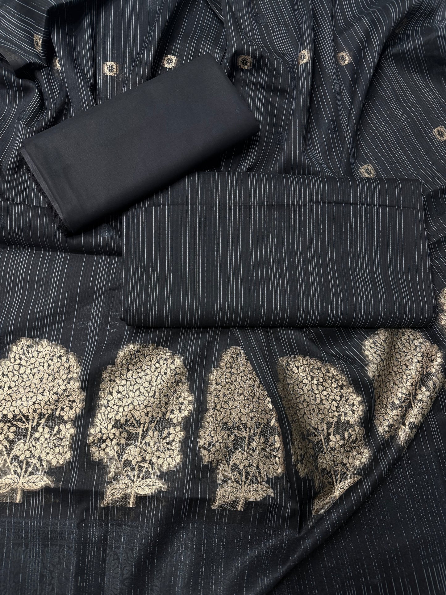 3 Piece Rangoli Lawn Suit With Lawn Kani Dupatta | Black