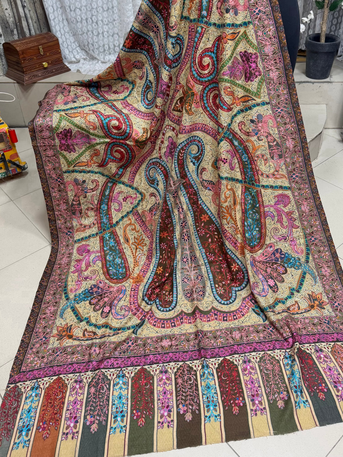 Qalamkar Shawl on Toosh Base | Made in Kashmir Multicolor Floral Design | Q101