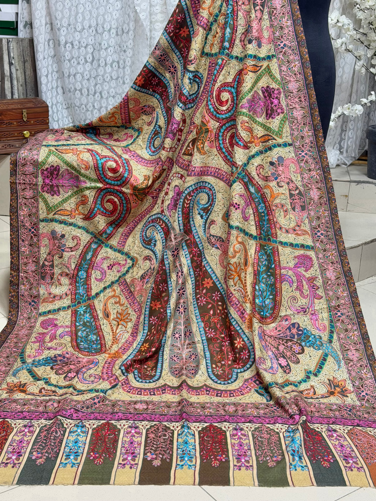 Qalamkar Shawl on Toosh Base | Made in Kashmir Multicolor Floral Design | Q101