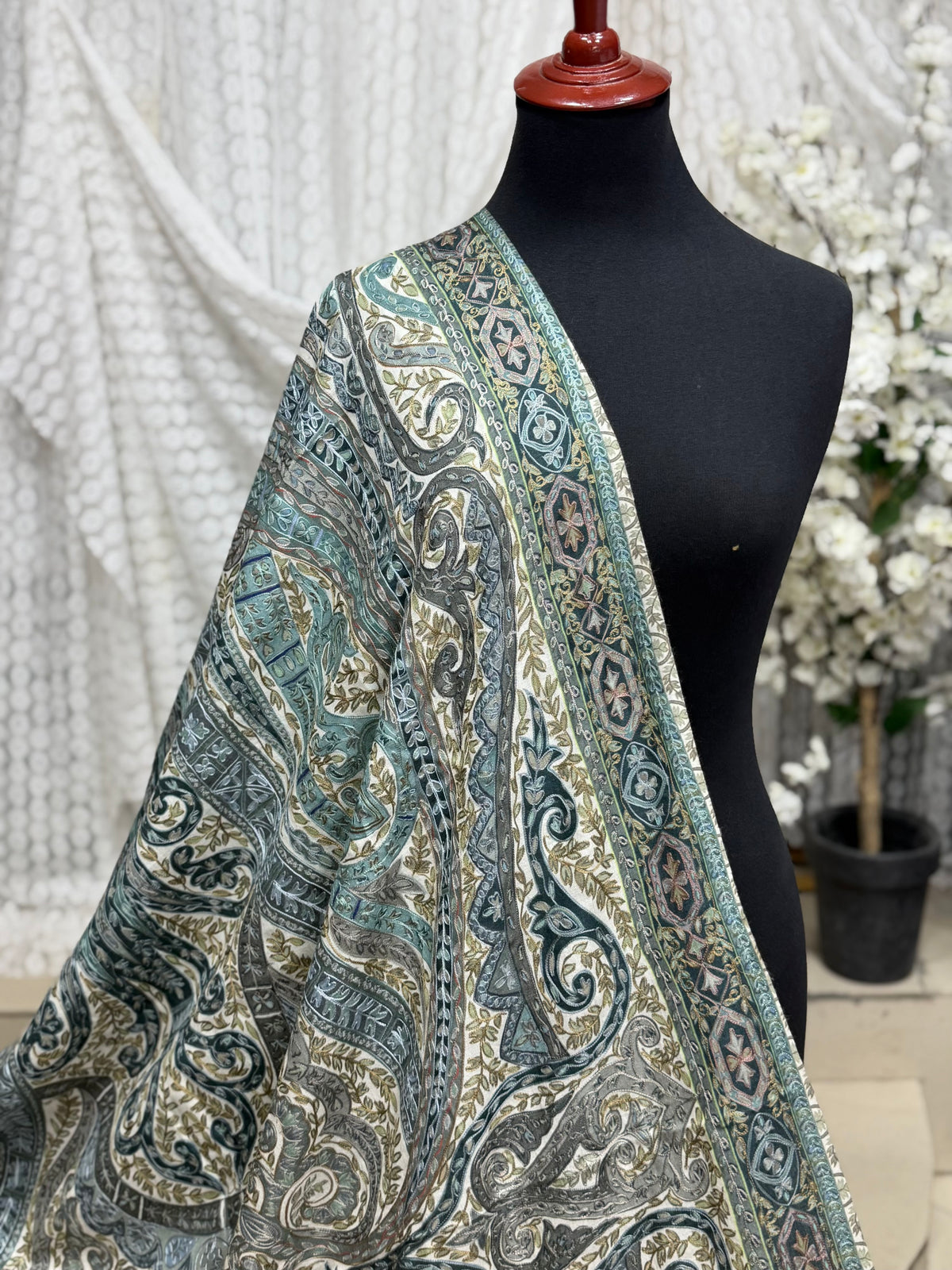 Qalamkar Shawl on Toosh Base | Made in Kashmir Multicolor Floral Design | Q102