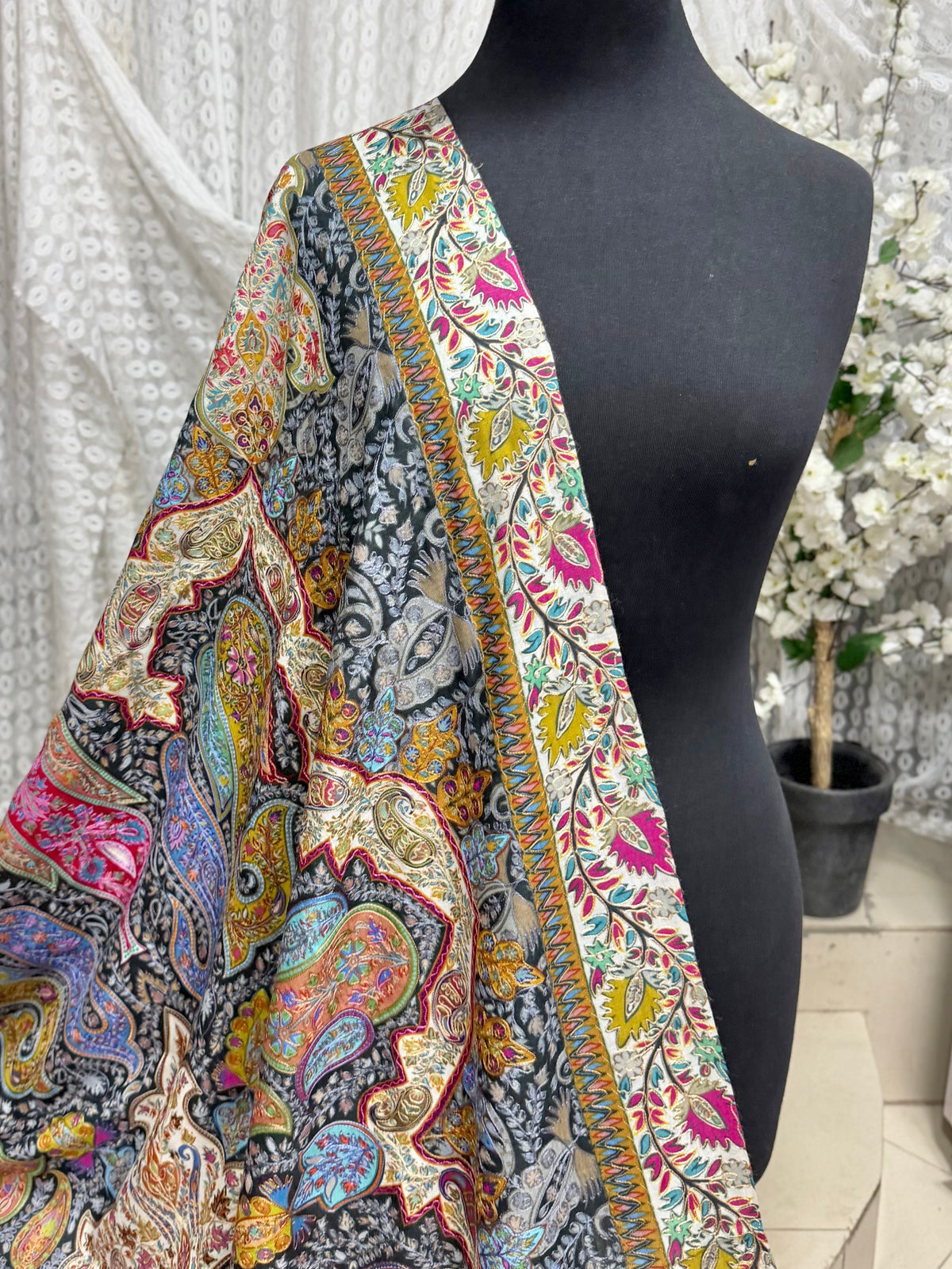Qalamkar Shawl on Toosh Base | Made in Kashmir Multicolor Floral Design | Q108