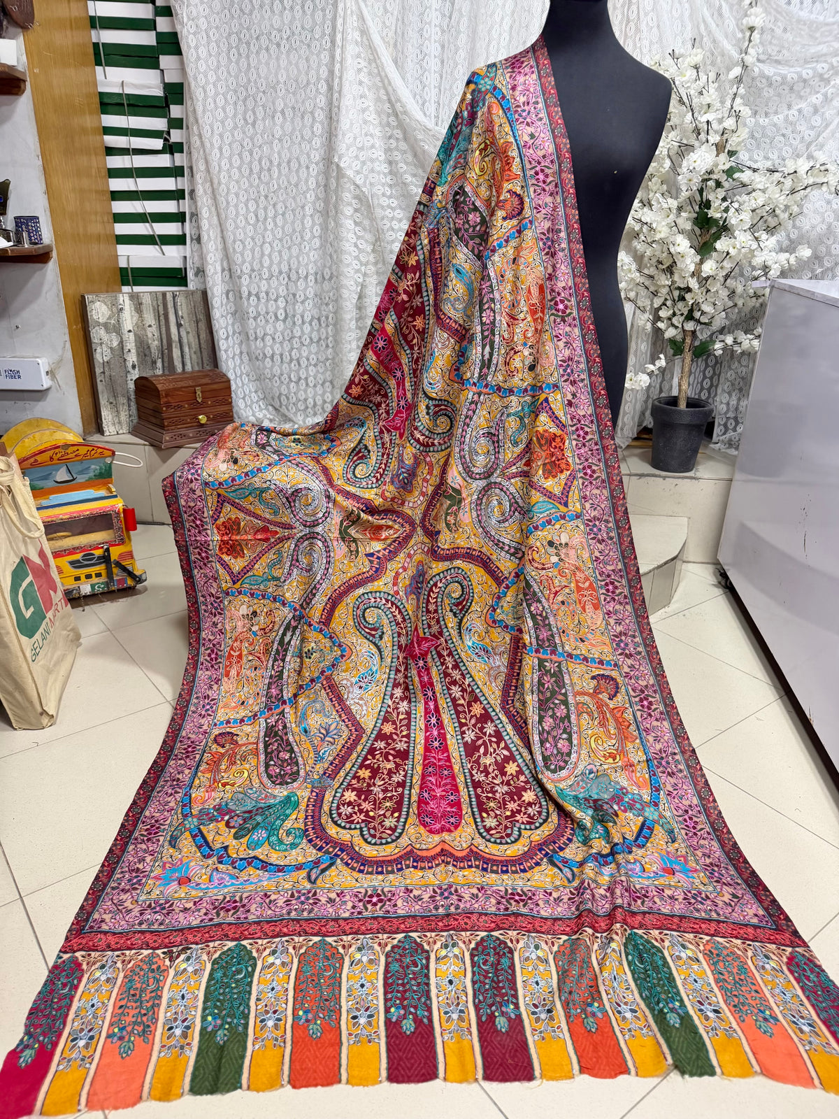 Qalamkar Shawl on Toosh Base | Made in Kashmir Multicolor Floral Design | Q109