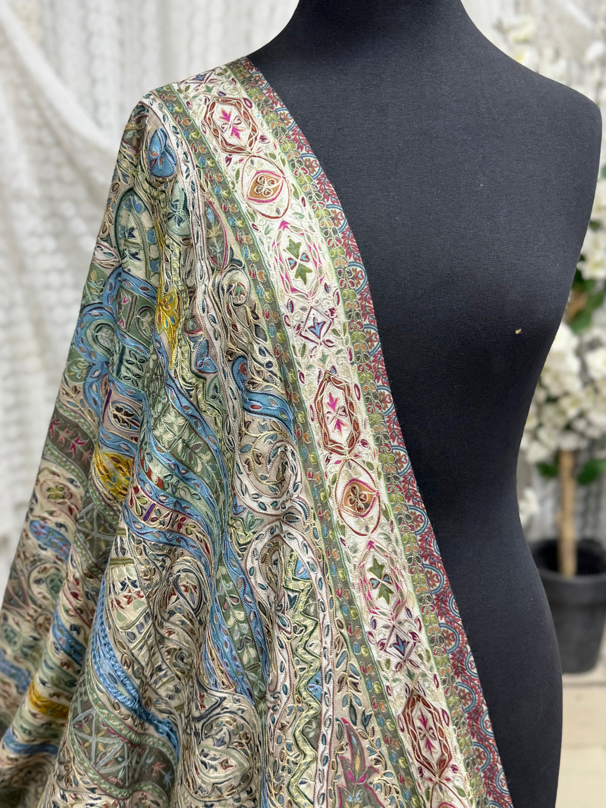 Qalamkar Shawl on Toosh Base | Made in Kashmir Multicolor Floral Design | Q111