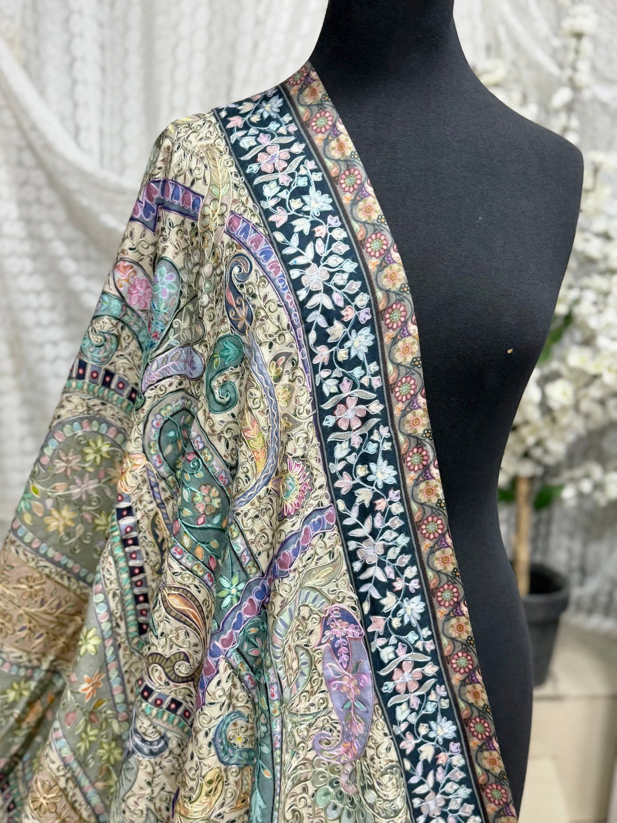 Qalamkar Shawl on Toosh Base | Made in Kashmir Multicolor Floral Design | Q112