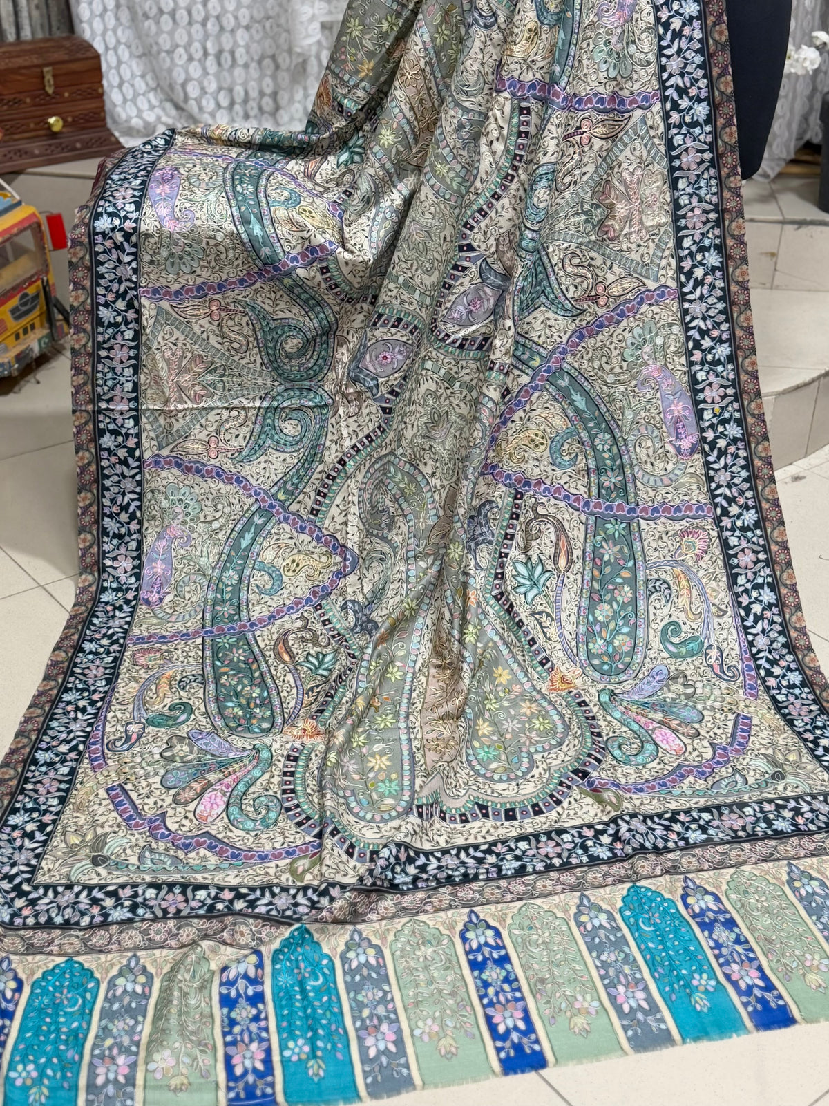 Qalamkar Shawl on Toosh Base | Made in Kashmir Multicolor Floral Design | Q112