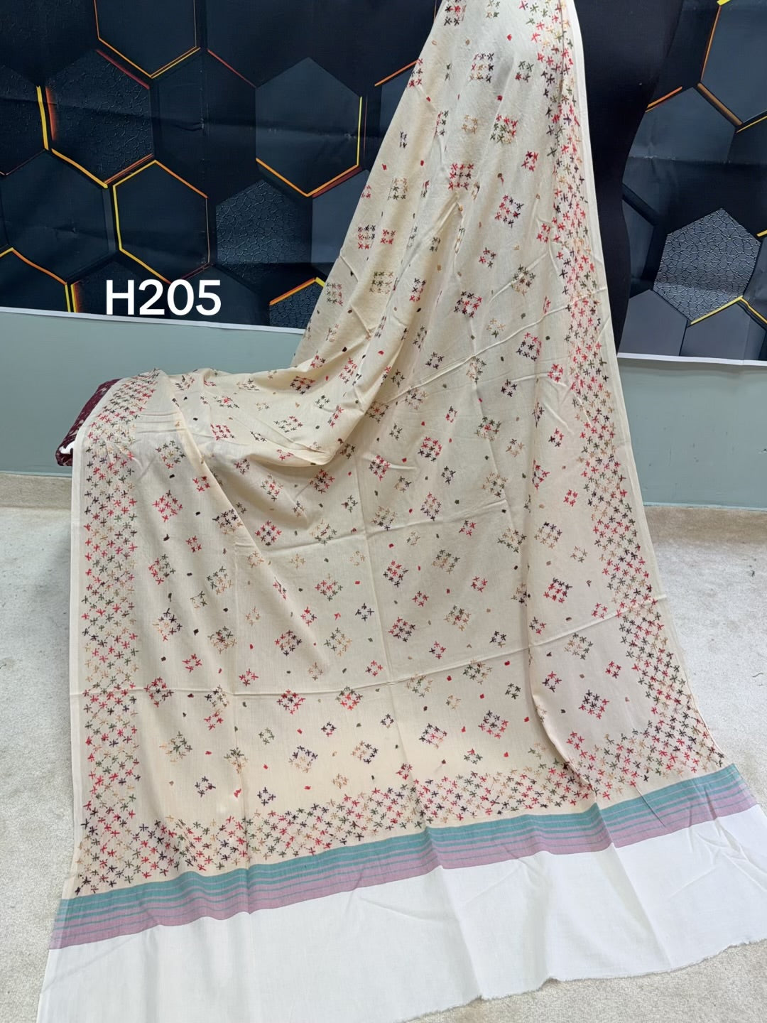 Handmade Lawn Shawl | Fine Thread Work Pure Lawn Shawl H205