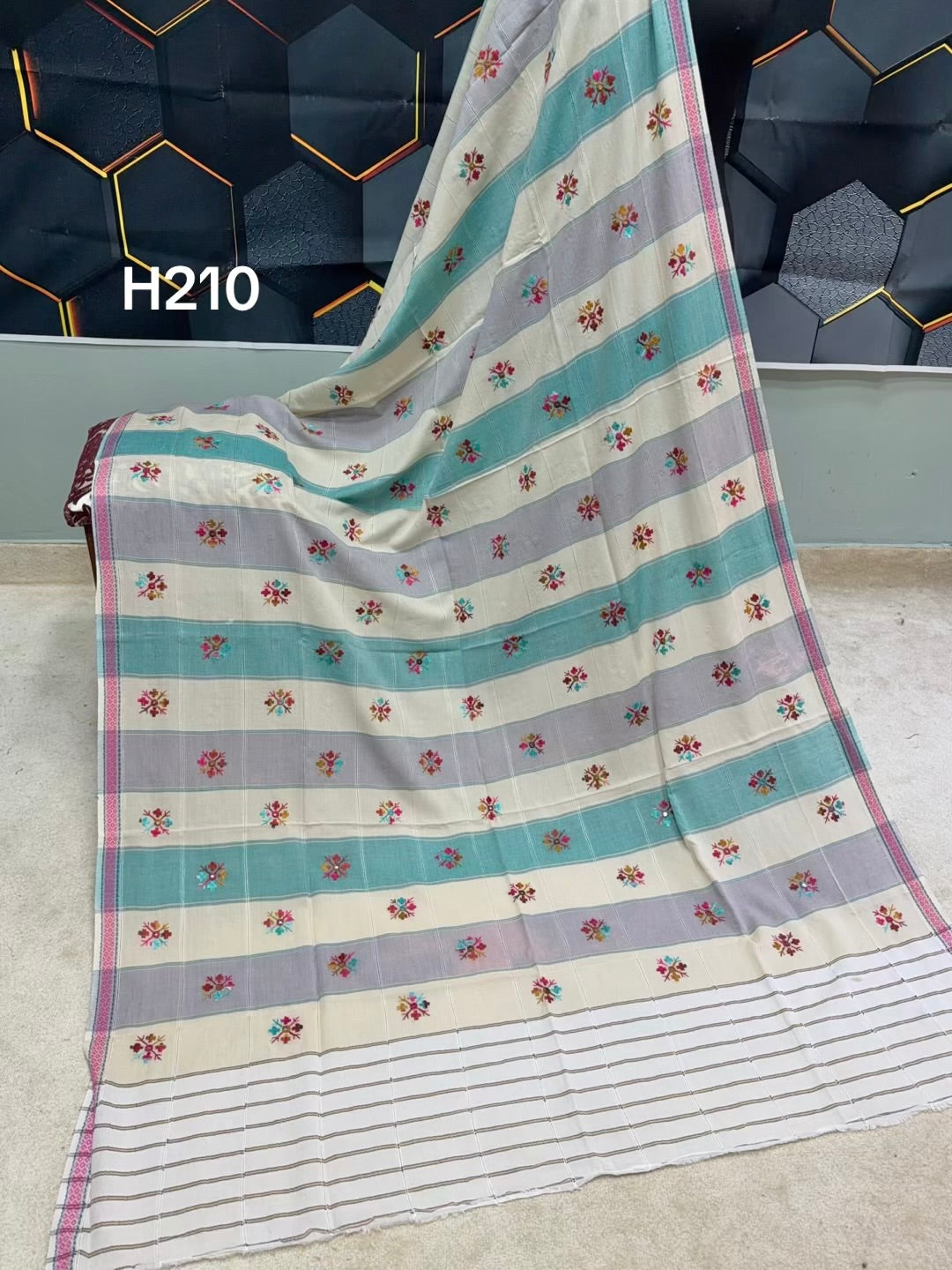 Handmade Lawn Shawl | Fine Thread Work Pure Lawn Shawl H210