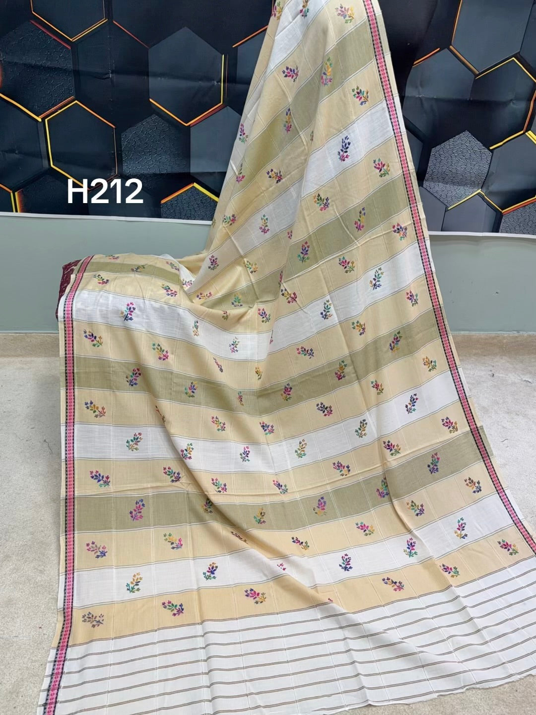 Handmade Lawn Shawl | Fine Thread Work Pure Lawn Shawl H212