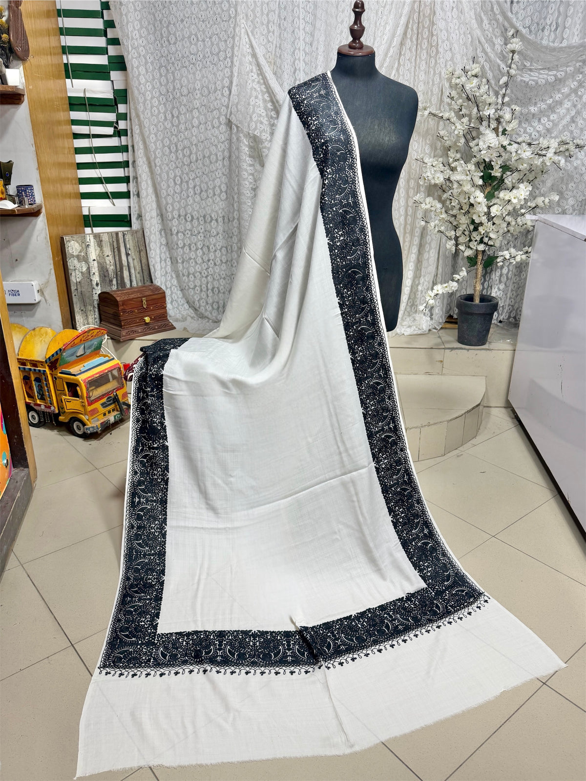 Kashmiri Shawl | 4 Side Wide Border Kashmiri Embroidery | White With Black
