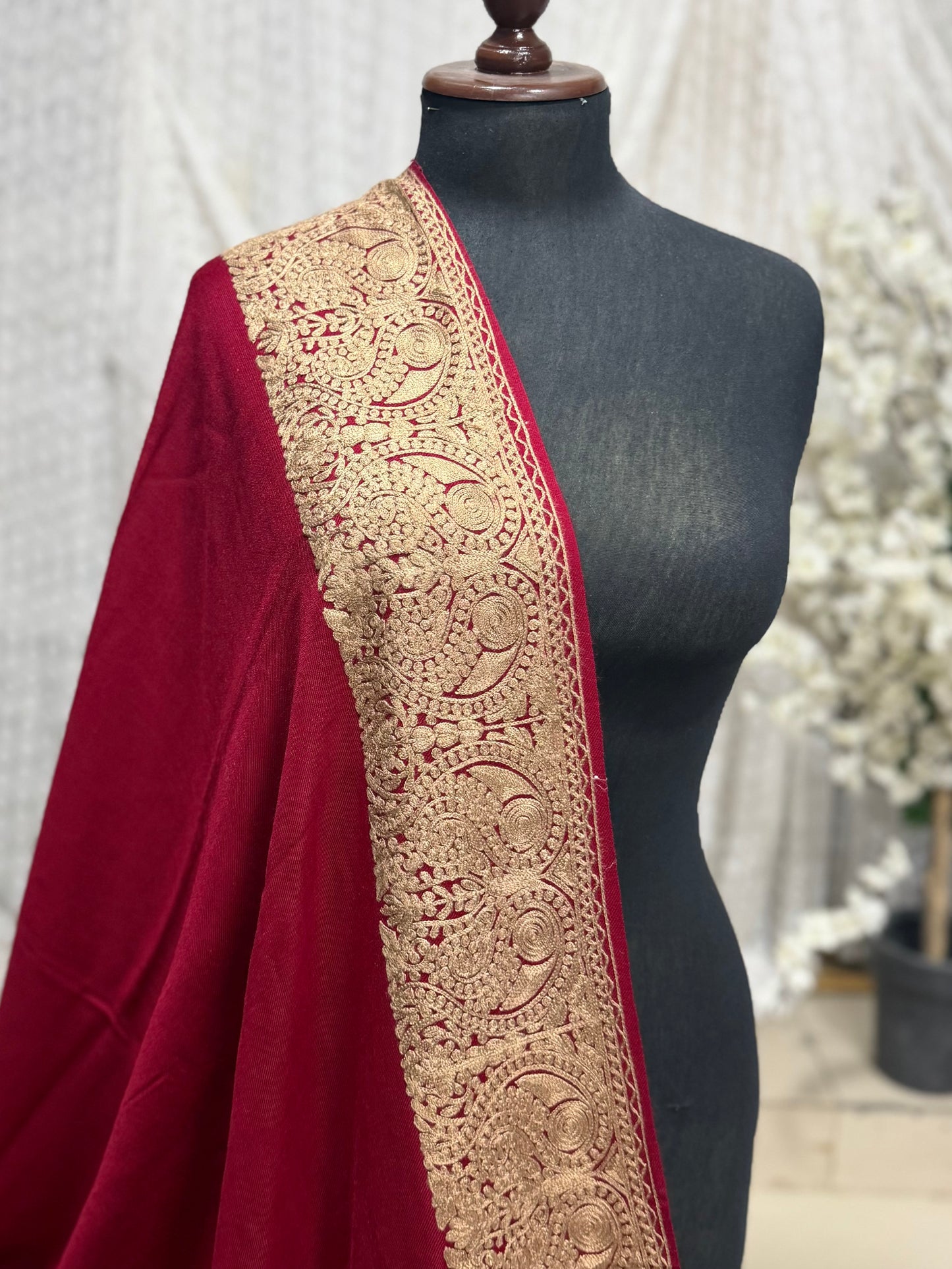 Kashmiri Shawl | 4 Side Wide Border Kashmiri Embroidery | Maroon With Skin