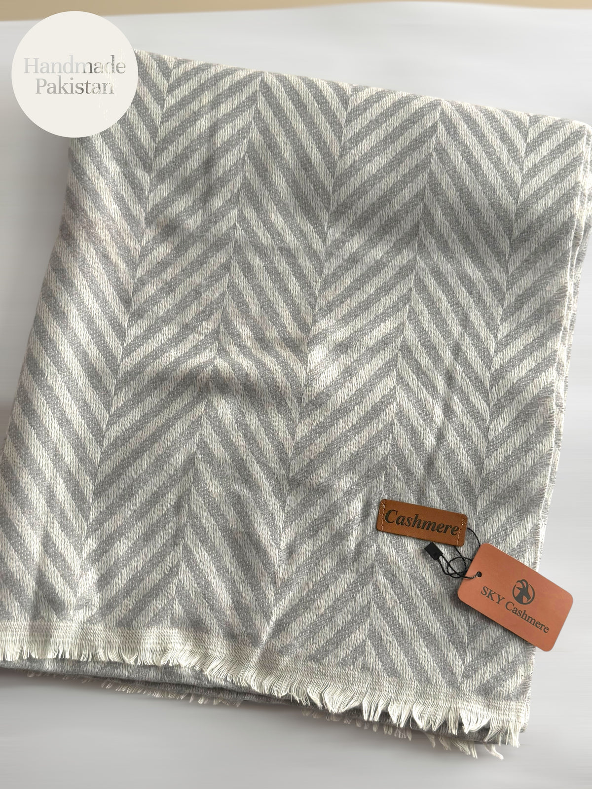 Plain ZigZag Design Sky Cashmere Stole | Light Grey