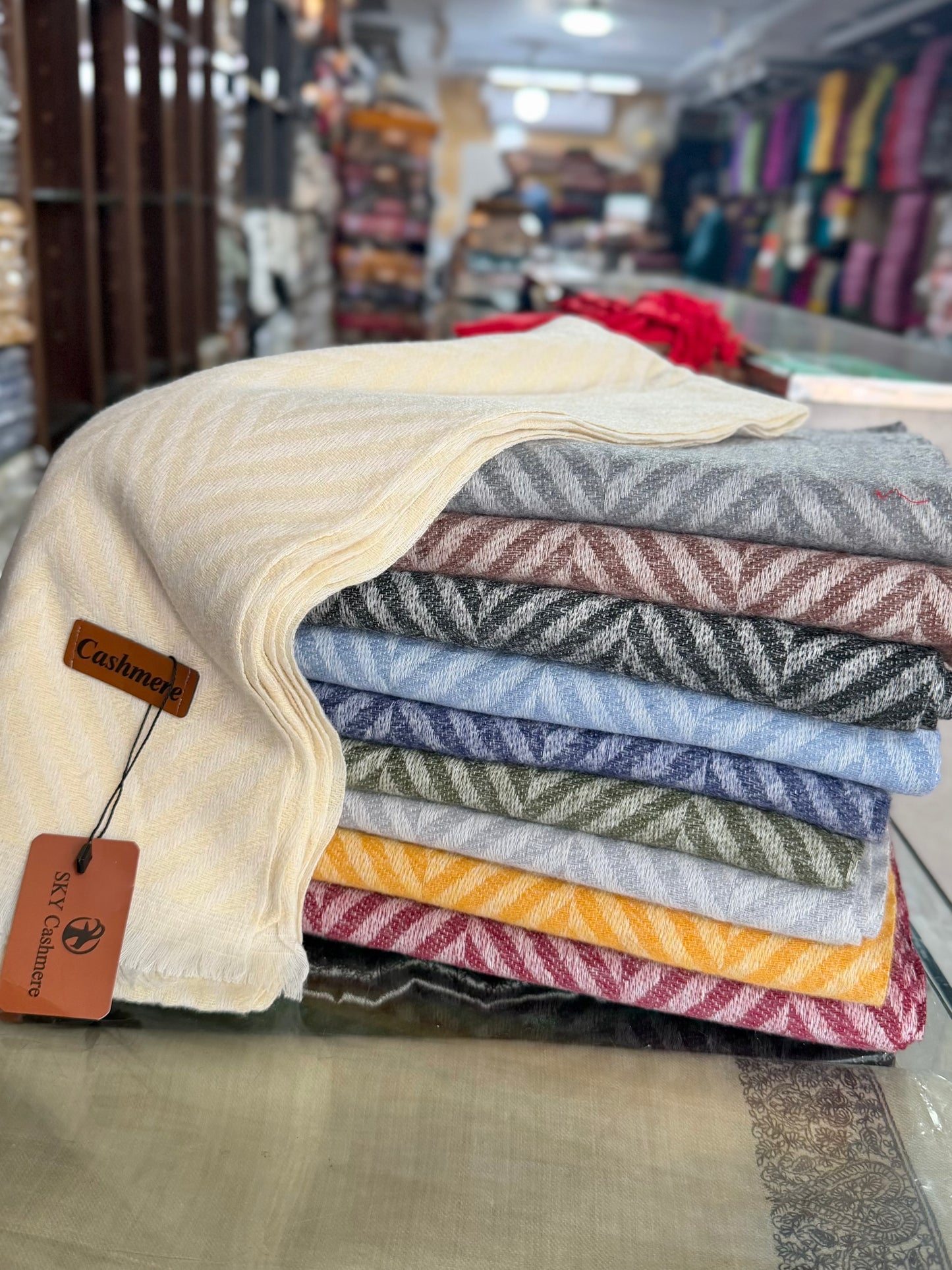 Plain ZigZag Design Sky Cashmere Stole | Maroon