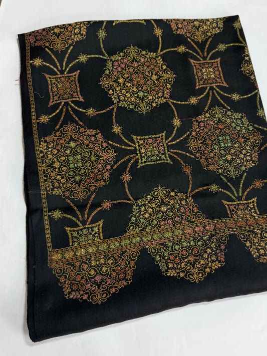 Pashmina Shawl Jaal | Hand Embroidery and Print Beautiful Shawl in Sale | Black