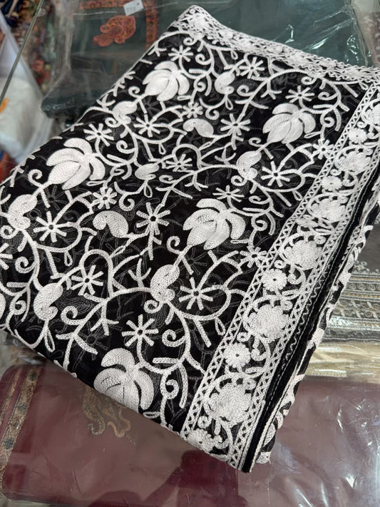Crinkle Chiffon Kashmiri Jaal Embroidered Dupatta | Black With White