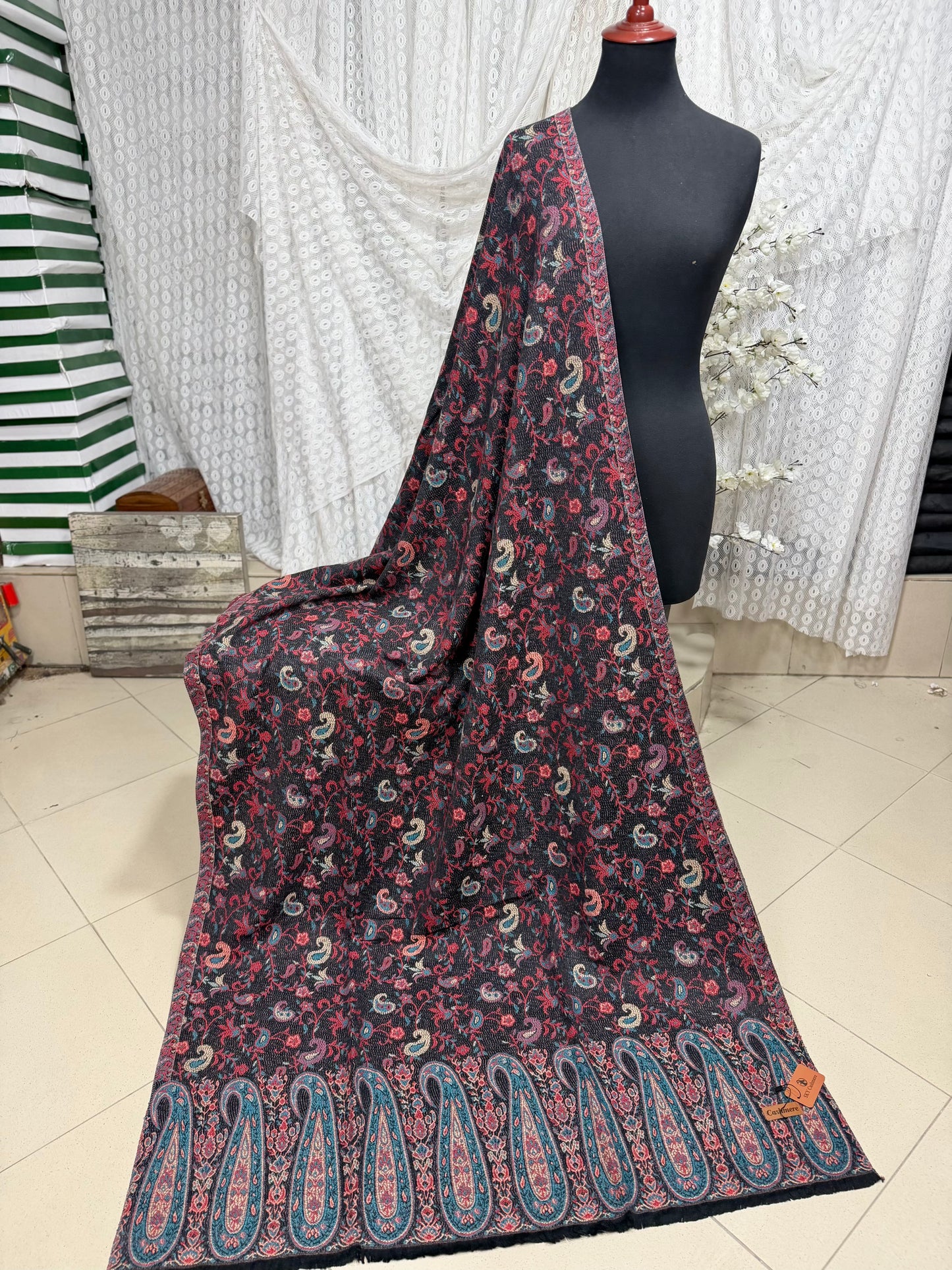 Kani Shawl | Sky Cashmere Pure Wool Shawl Perfect Soft Material for Winter | Black