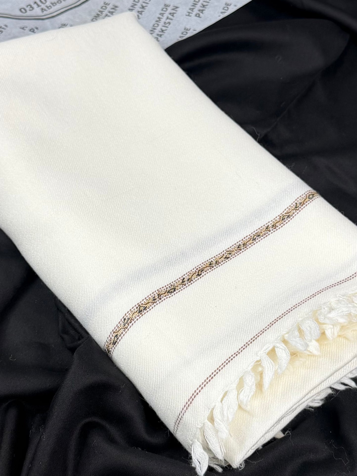 Gents Shawl | Pure, Fine and Soft Wool Islampur Swat Khaddi Made Shawl Perfect Gift | Off White