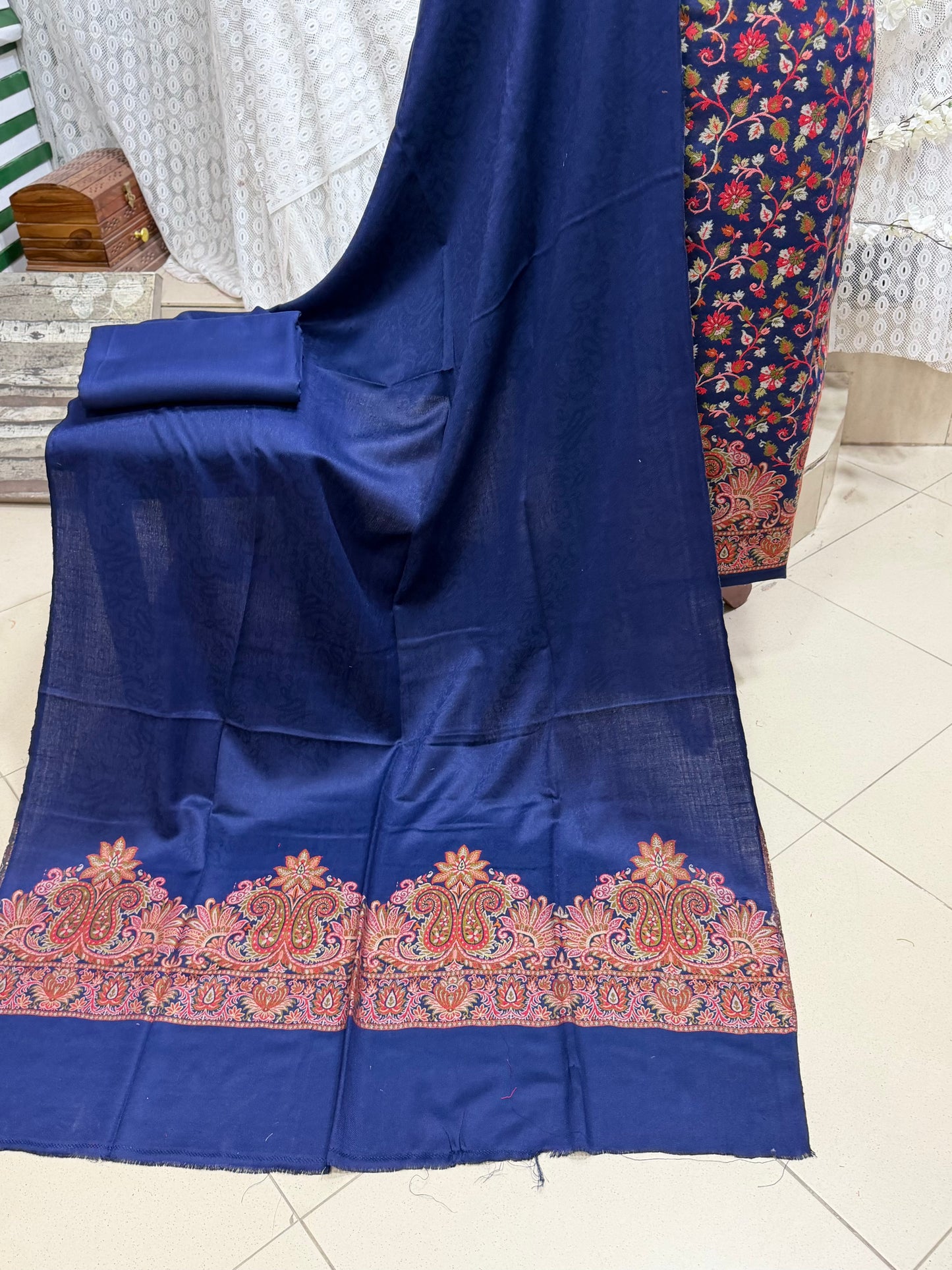 Kani Pashmina 3 Piece Unstitched Suit | Blue