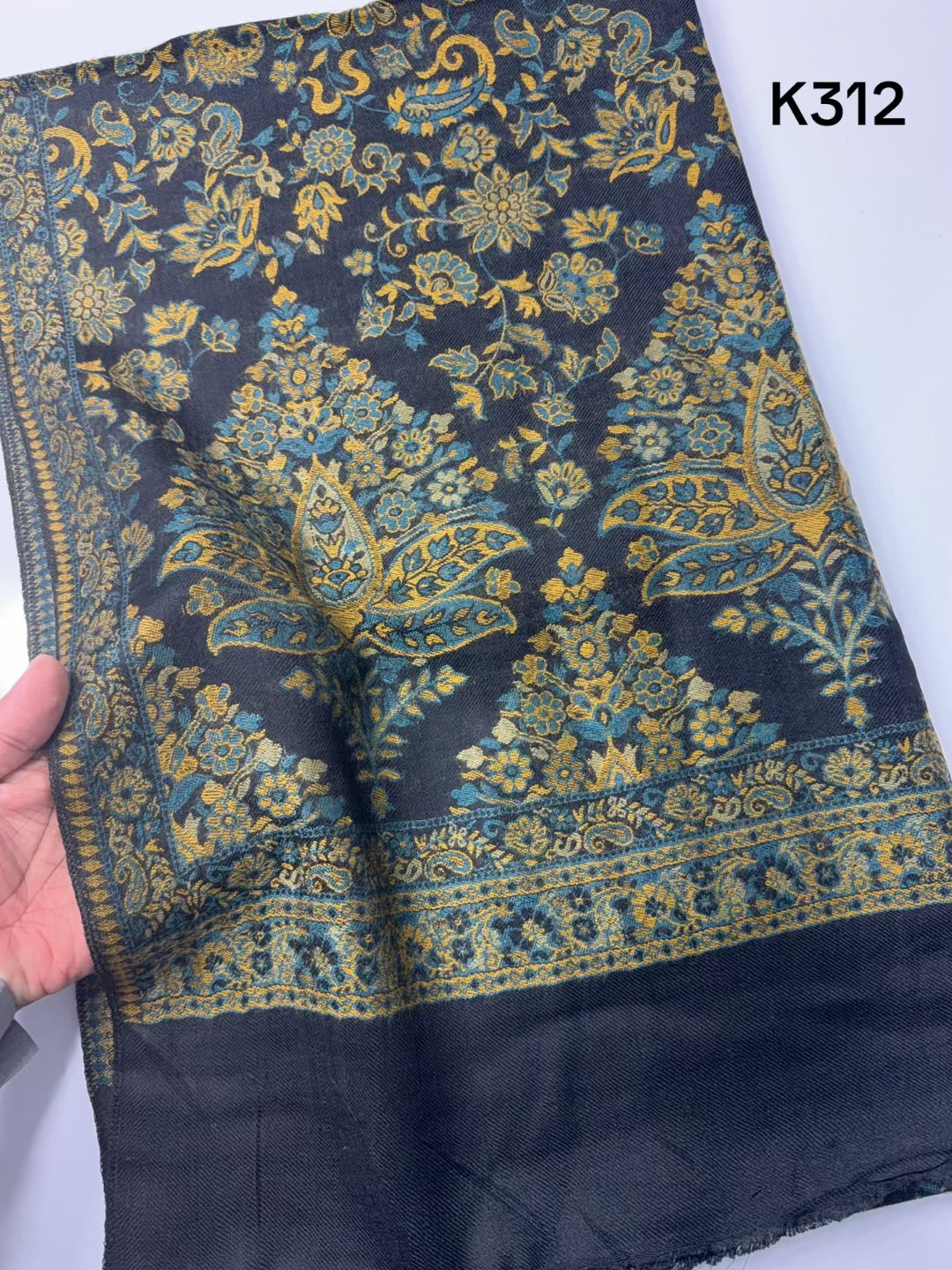 3 Piece Lawn Kani Suit With Same Lawn Dupatta | Skin