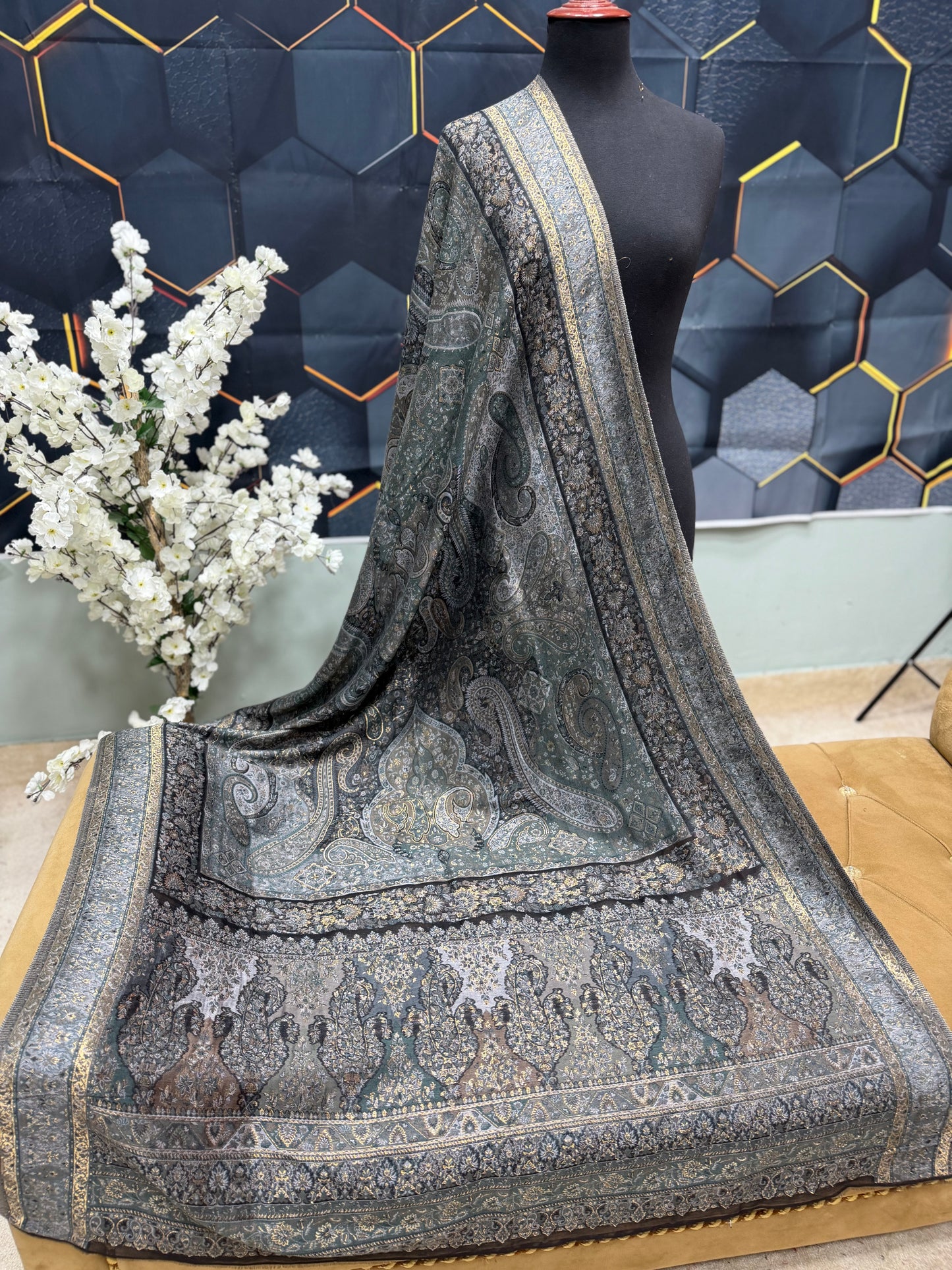 Luxury Kani Silk Shawl, Wedding Wrap Perfect Gift Made in Kashmir