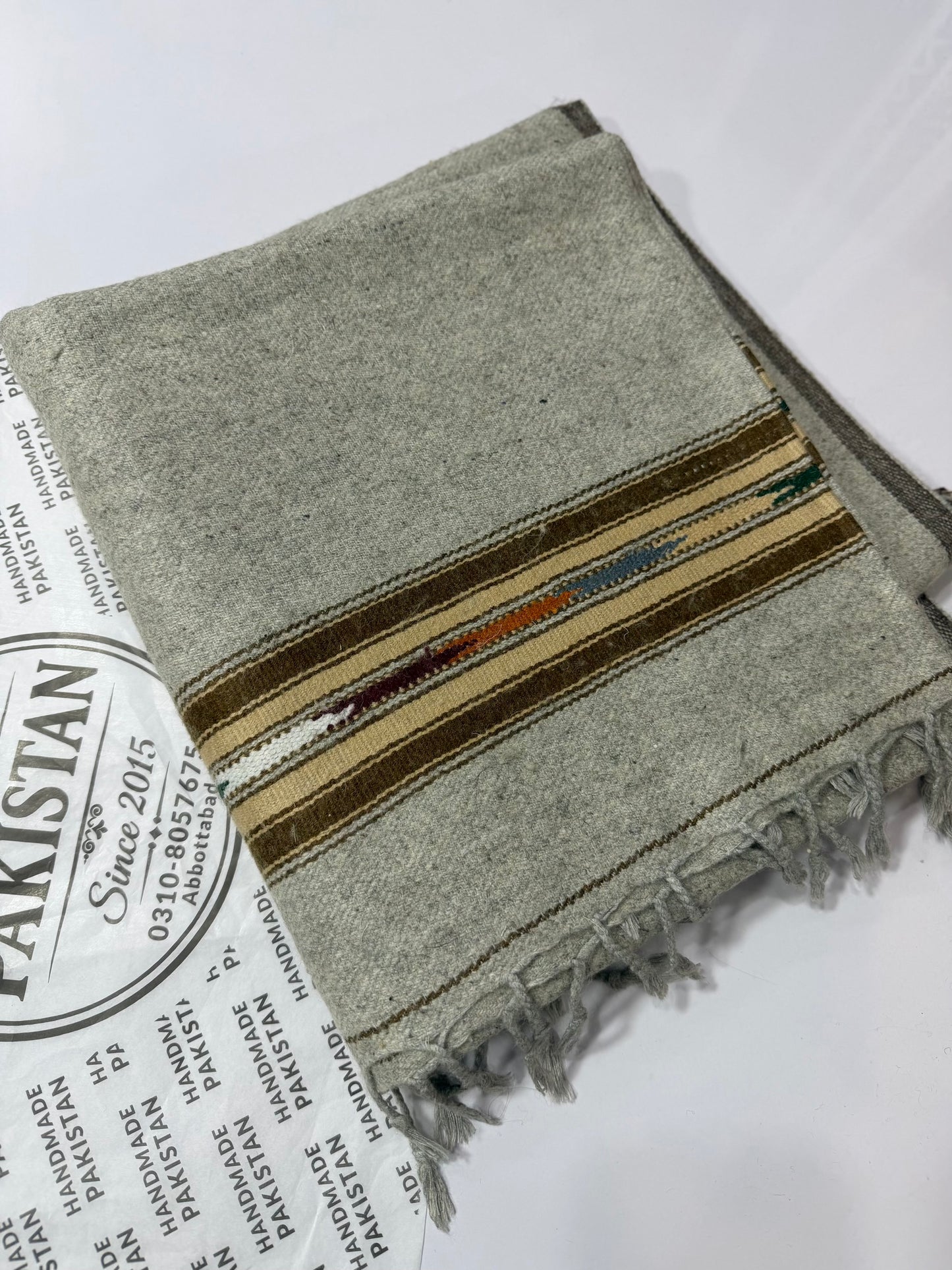 Gents Shawl Thick Wool | Pure, Fine and Soft Wool Islampur Swat Khaddi Made Shawl Perfect Gift | Light Grey