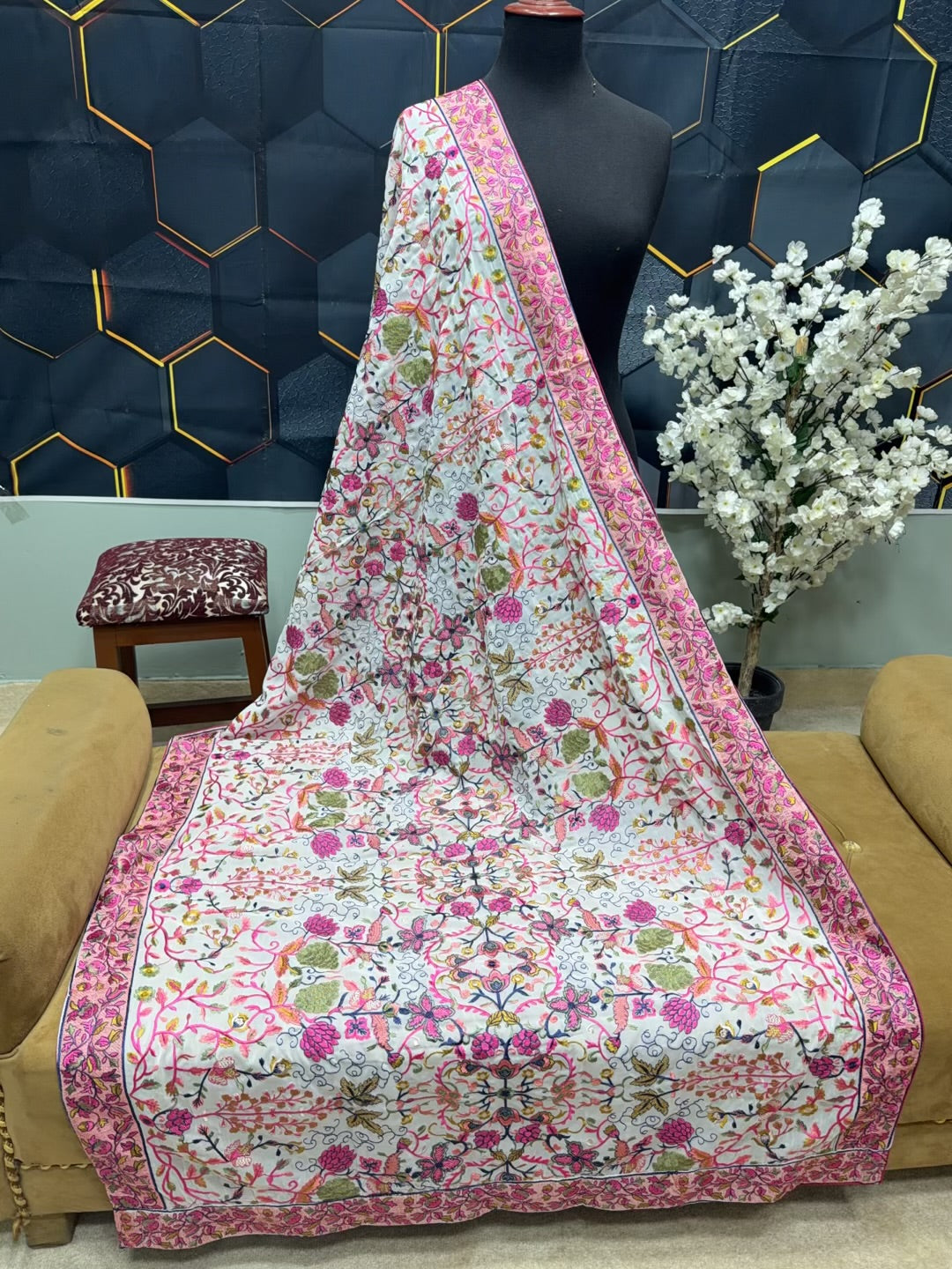 3 Piece Lawn Kani Suit With Same Lawn Dupatta | Pink