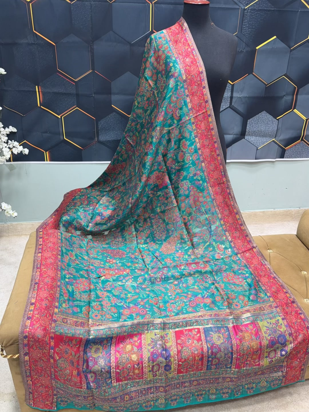 Luxury Kani Silk Shawl, Wedding Wrap Perfect Gift Made in Kashmir