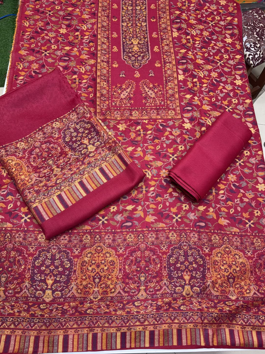 Special Kani Pashmina 3 Piece Unstitched Suit | Maroon