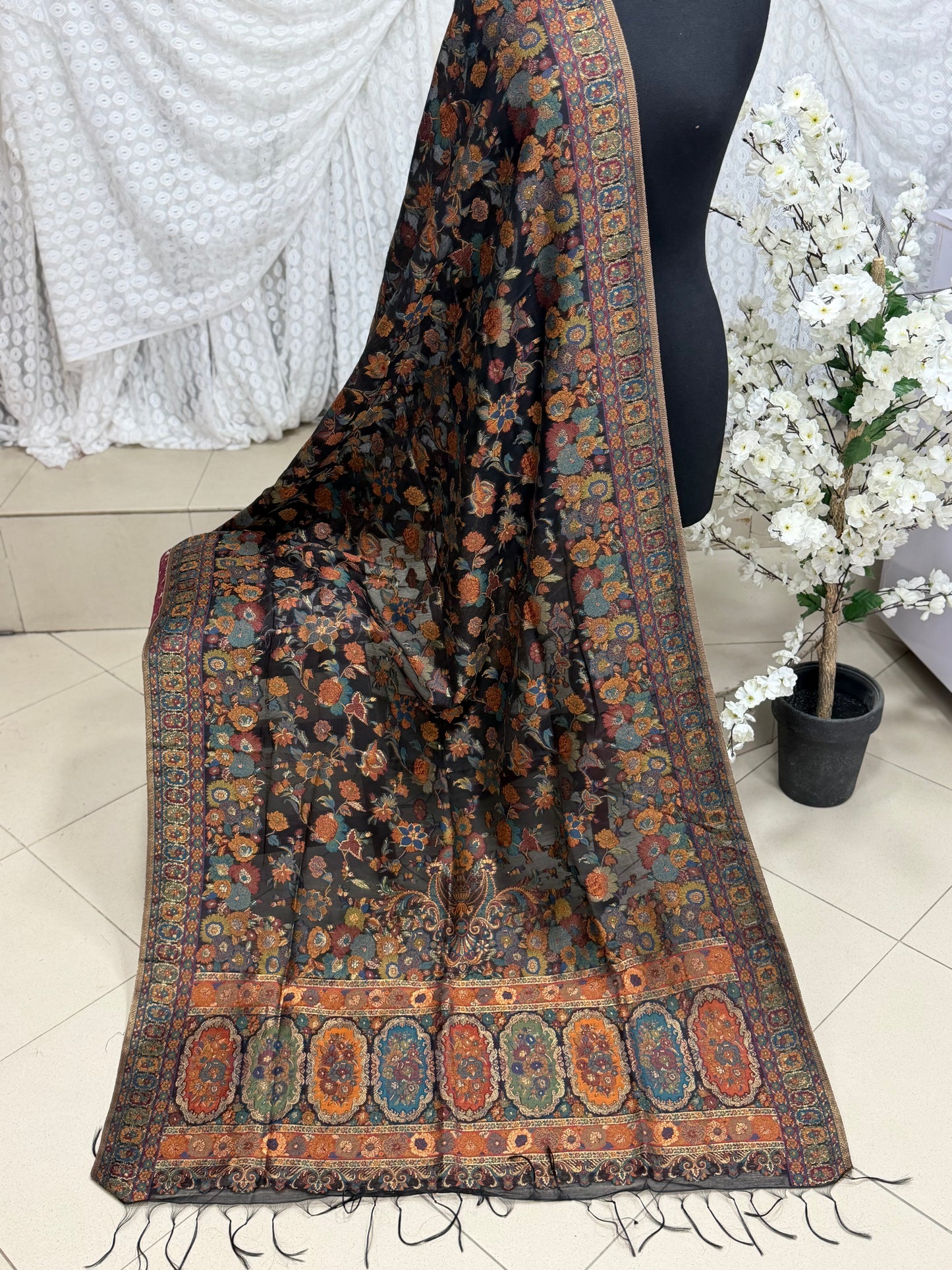 Luxury Kani Silk Shawl, Wedding Wrap Perfect Gift Made in Kashmir