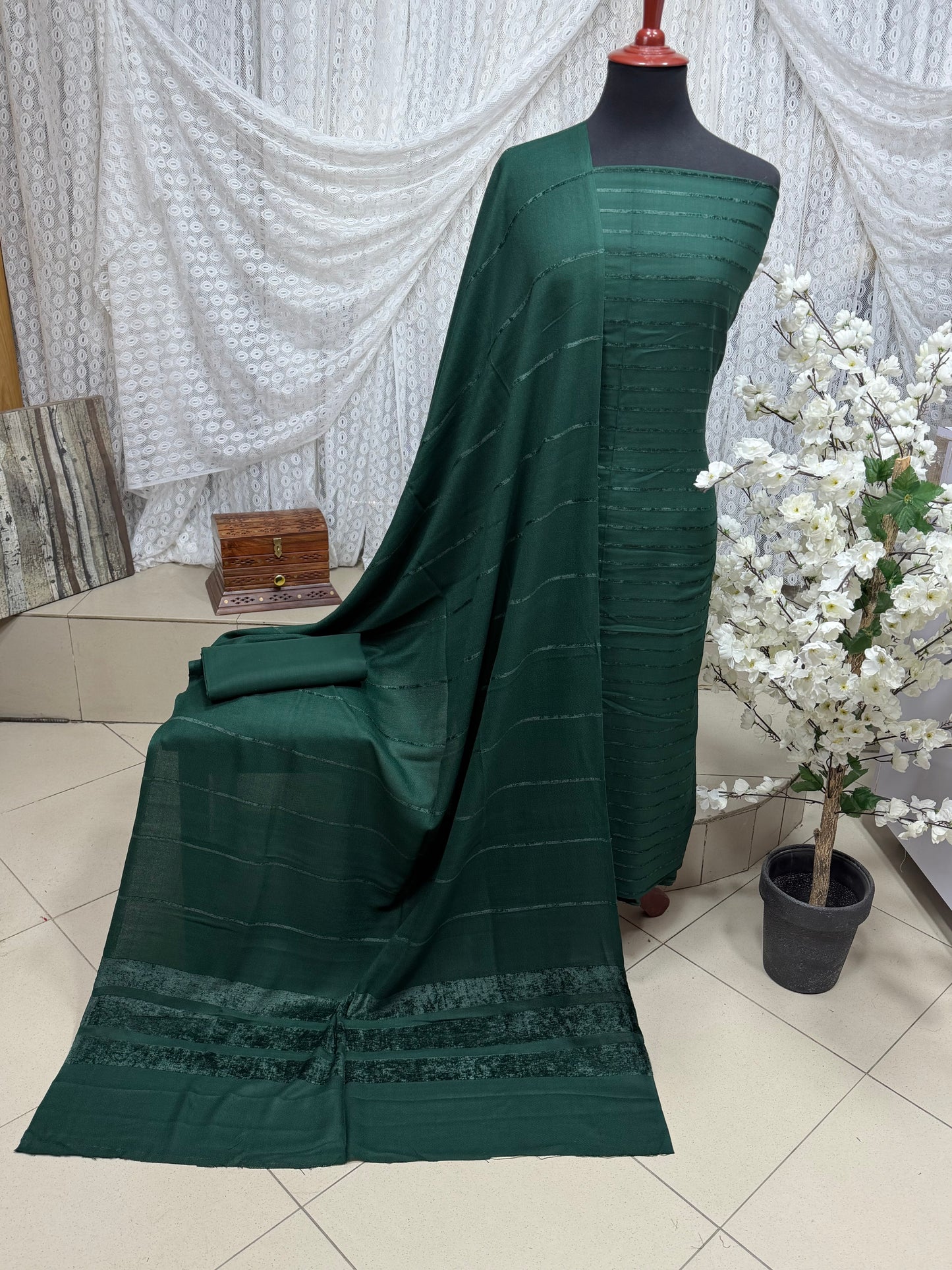 2 Piece Allover Nino Tarkashi Suit