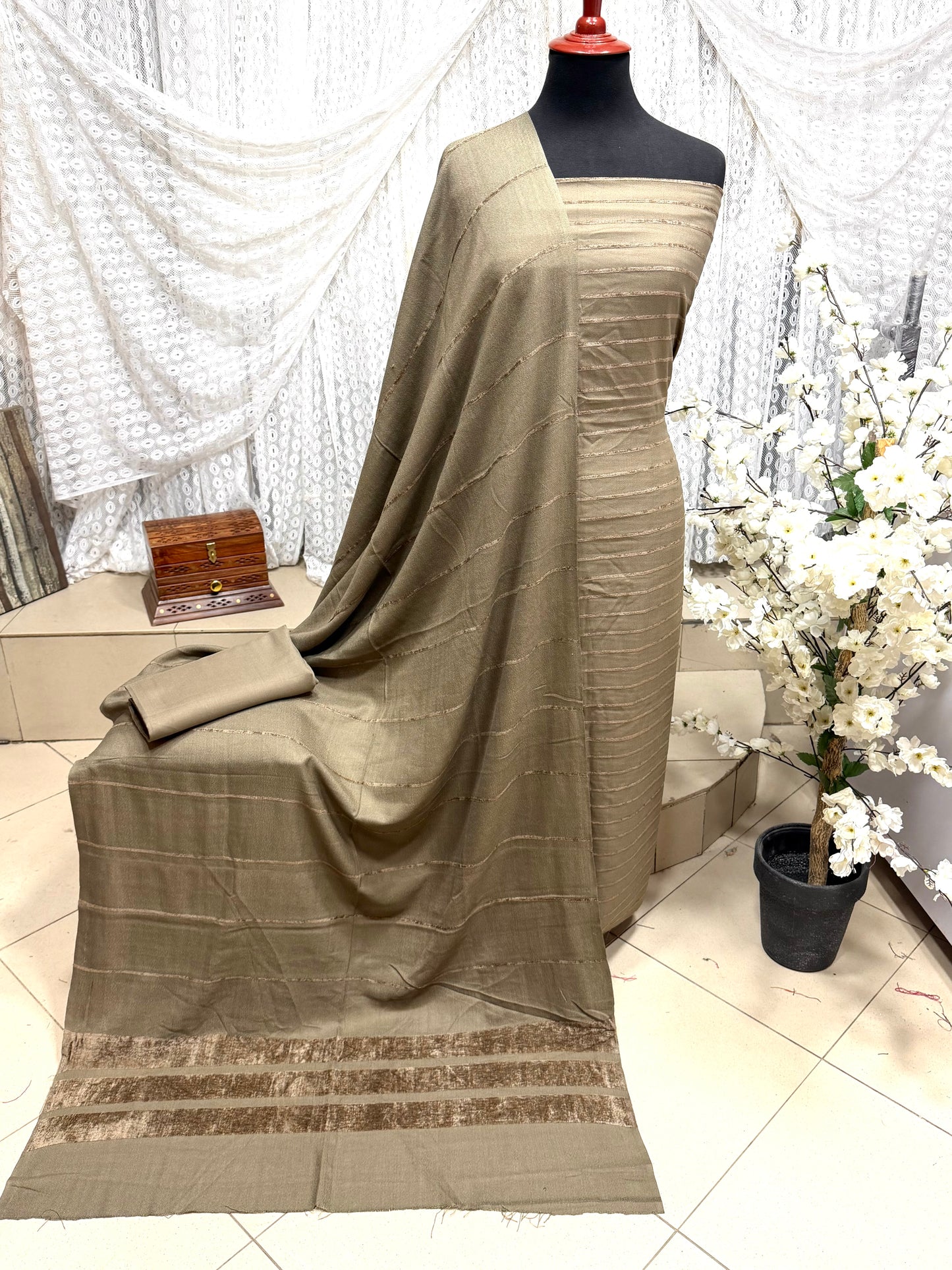2 Piece Allover Nino Tarkashi Suit