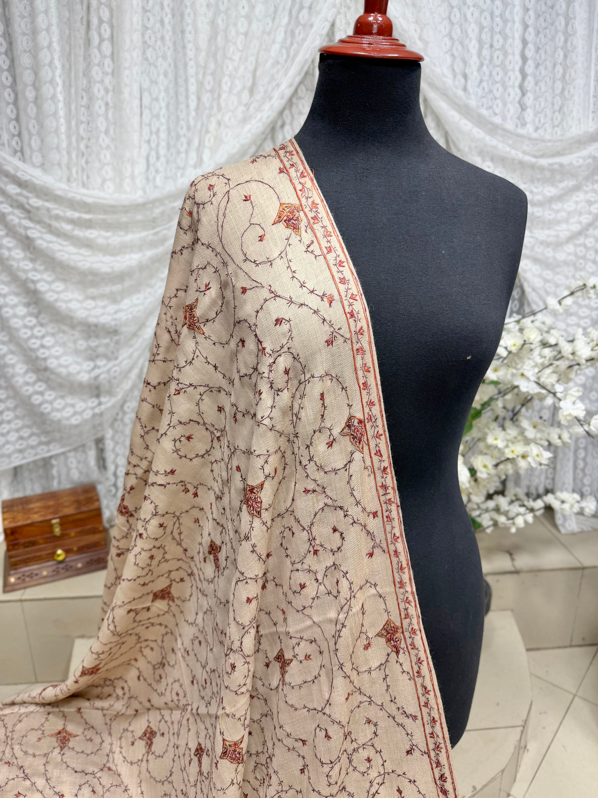 Pashmina Handmade Full Embroidered Souzni Shawl Beautiful New Design 2025 Collection Made in Kashmir