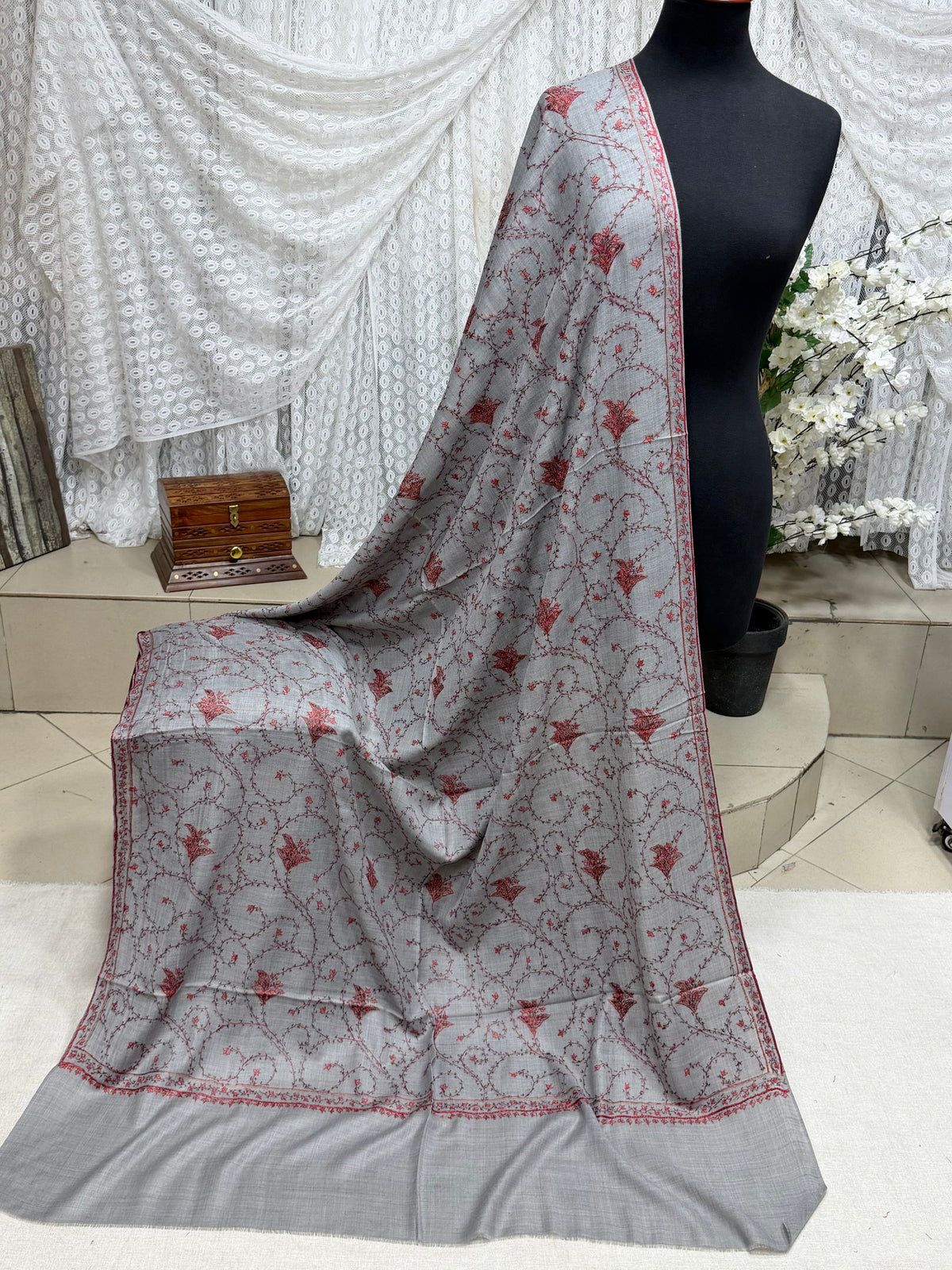 Pashmina Handmade Full Embroidered Souzni Shawl Beautiful New Design 2025 Collection Made in Kashmir