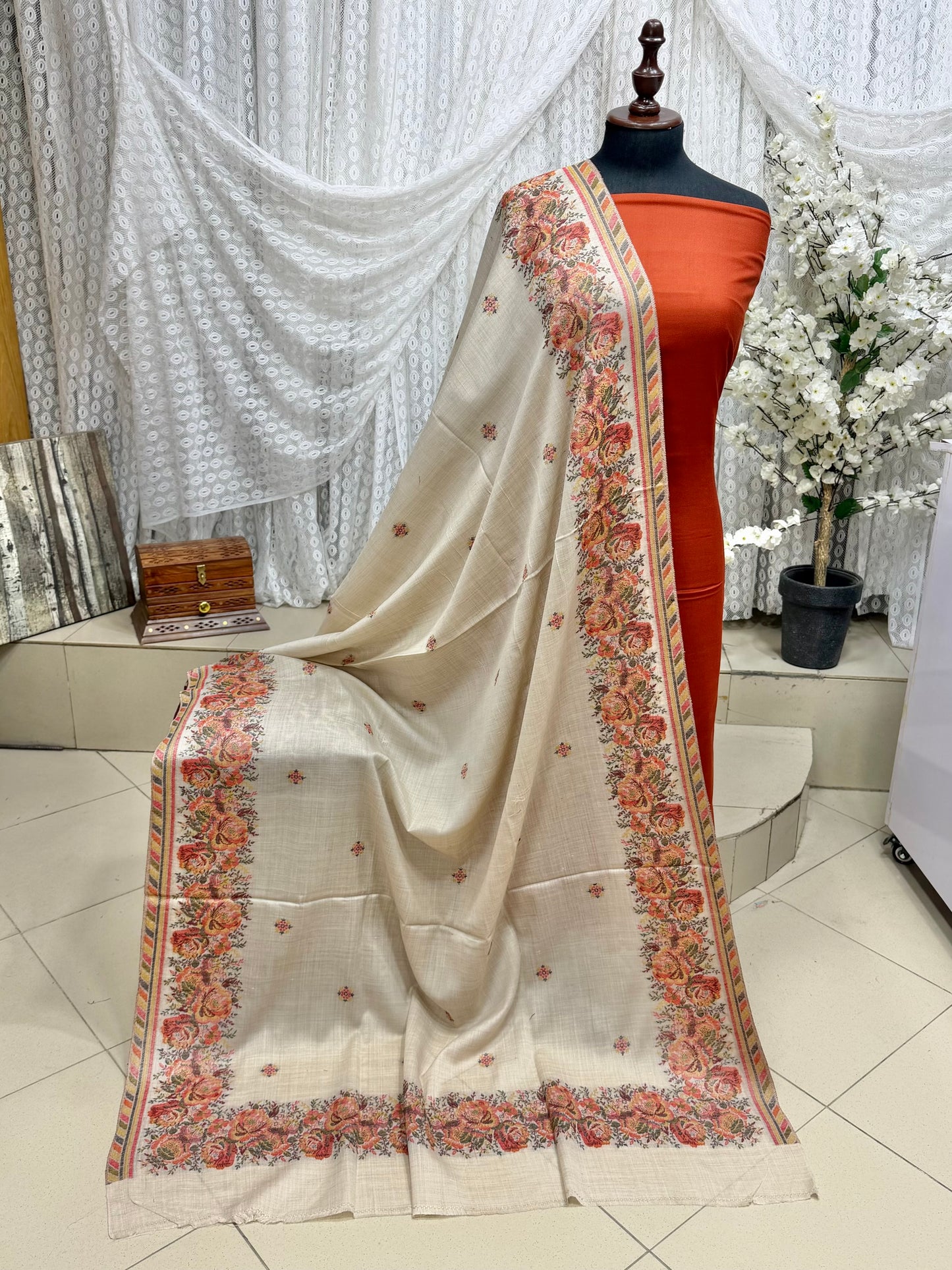 3 Piece Kani Shawl Suit | Plain Marina Suit With Kani Pashmina Shawl Perfect Gift