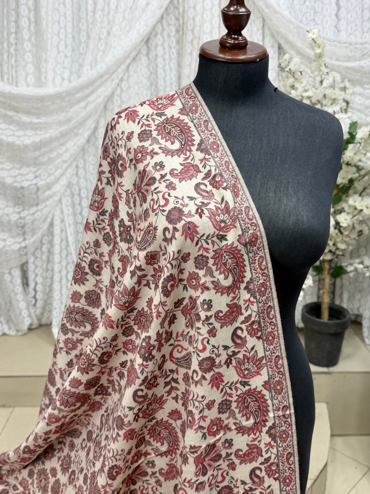 Pashmina Wool Kani Border Shawl in Full Size 4 Side Border | Skin