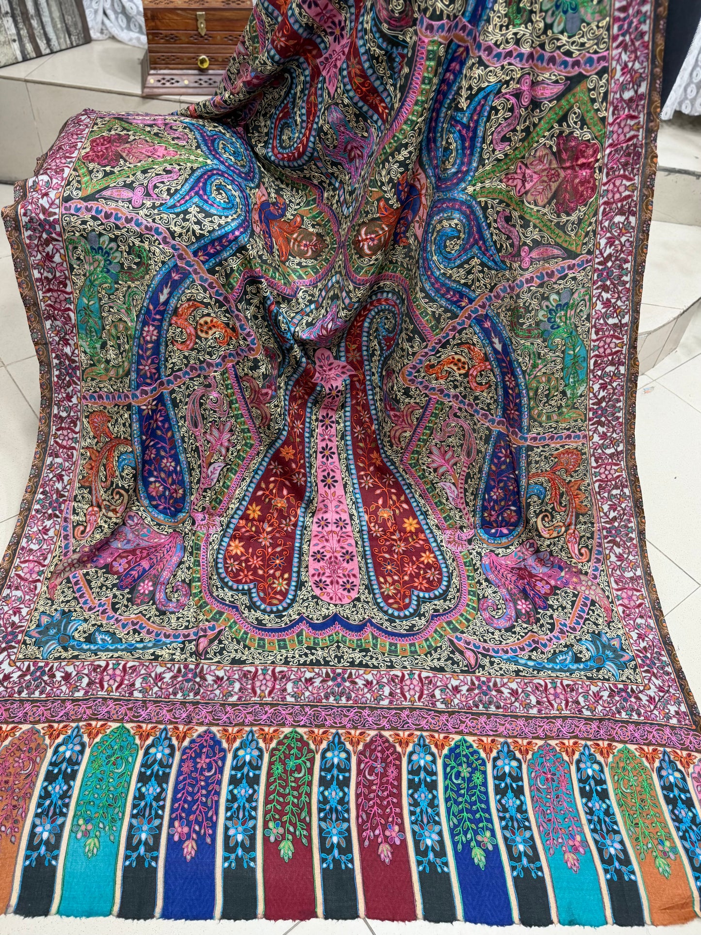 Qalamkar Shawl on Toosh Base | Made in Kashmir Multicolor Floral Design | Q109