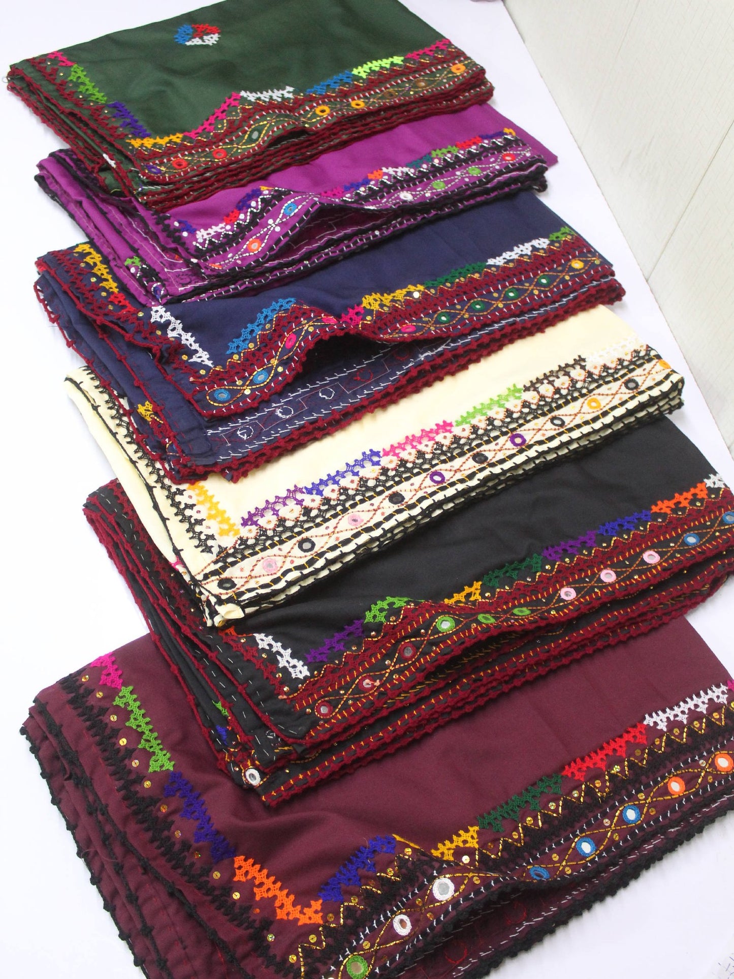 Swiss Lawn Handmade Sindhi Shawl 4 Side Border Perfect Gift