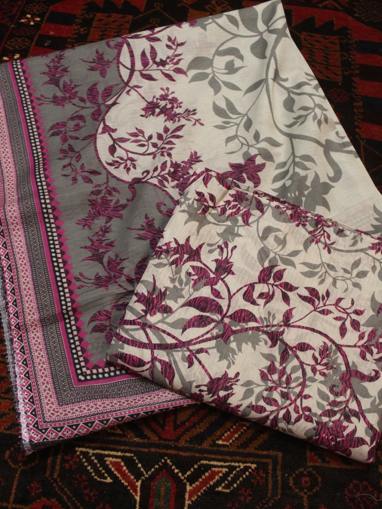 3 Piece Doriya Lawn Printed Suit With Lawn Dupatta