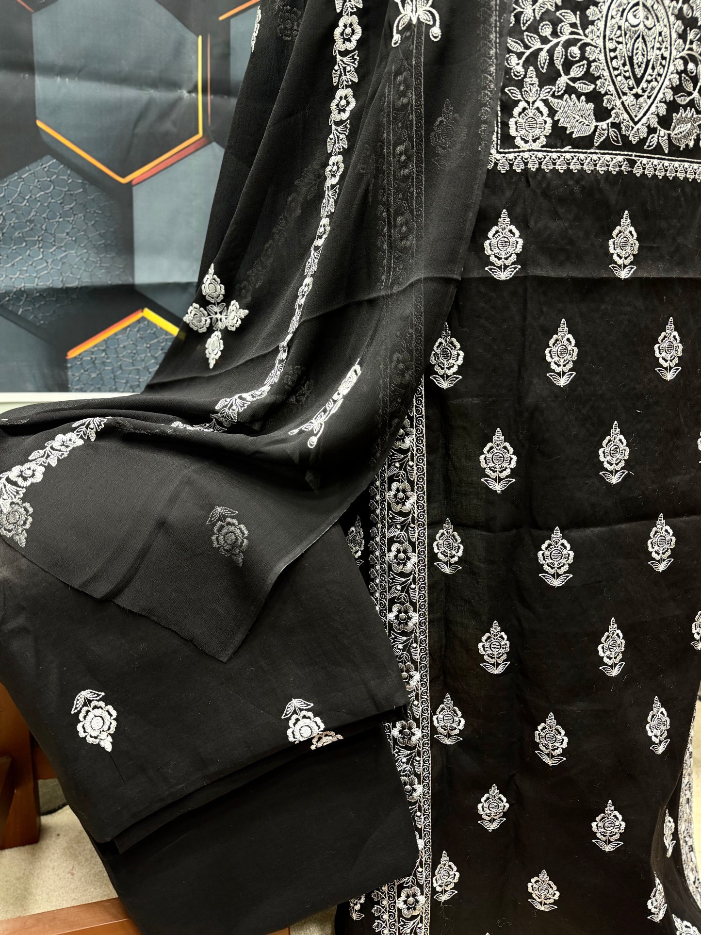 3 Piece Embroidered Lawn Suit With Chiffon Dupatta | Black