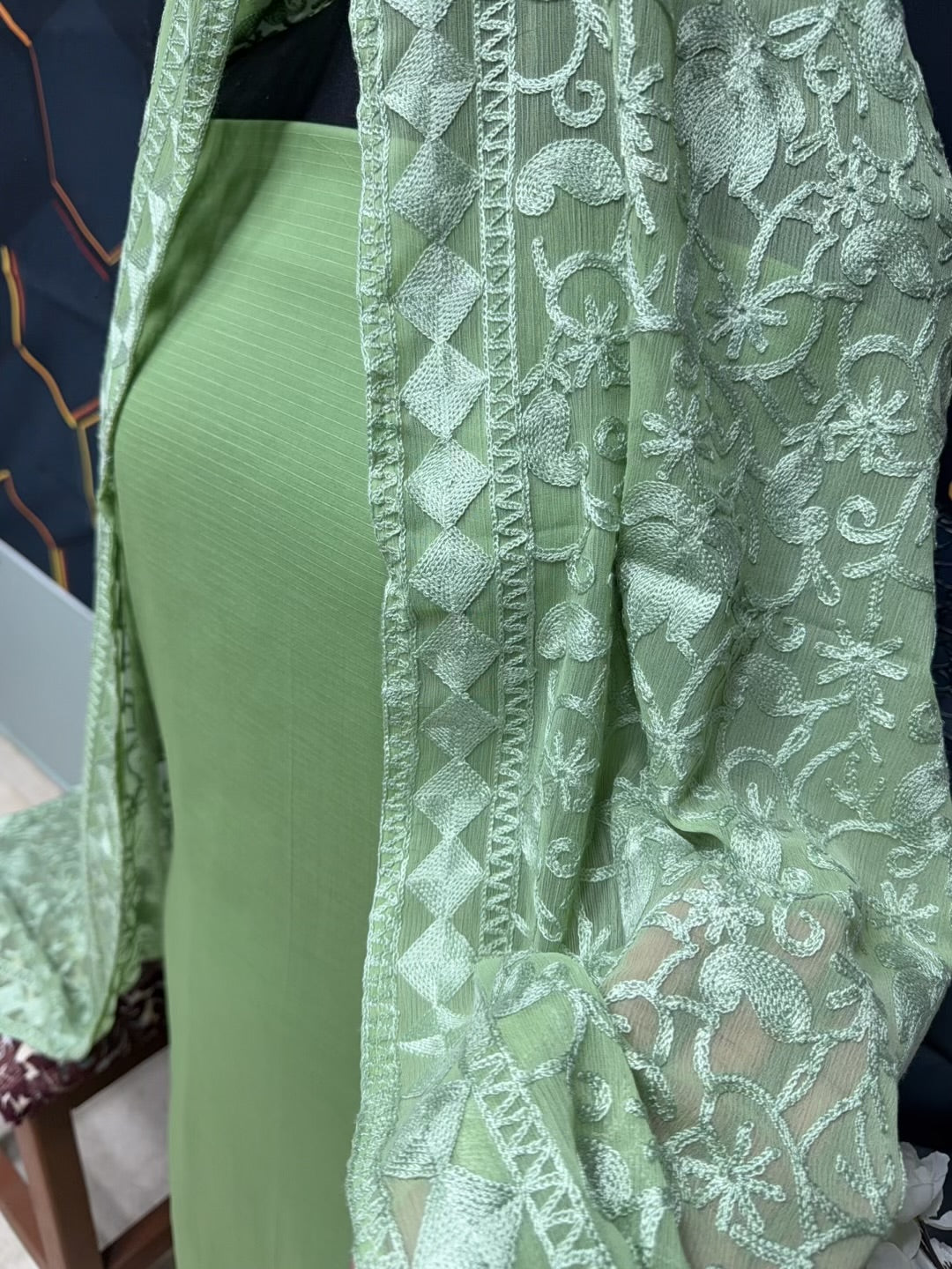 3 Piece Doria Lawn Suit With Chiffon Embroidered Dupatta | Pista Green