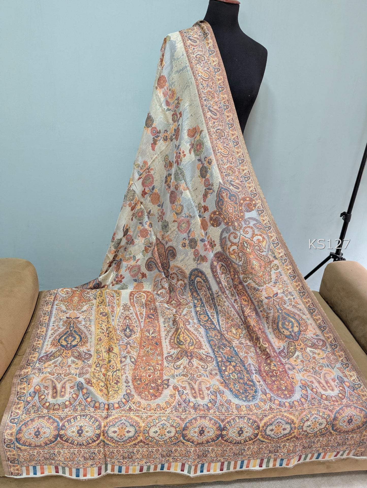 Luxury Kani Silk Shawl, Wedding Wrap Perfect Gift Made in Kashmir | KS127