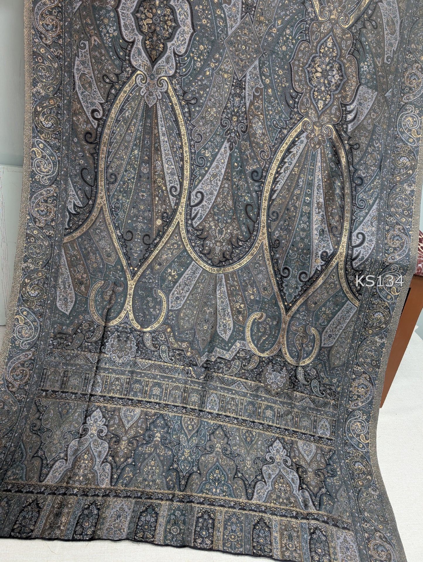 Luxury Kani Silk Shawl, Wedding Wrap Perfect Gift Made in Kashmir | KS134