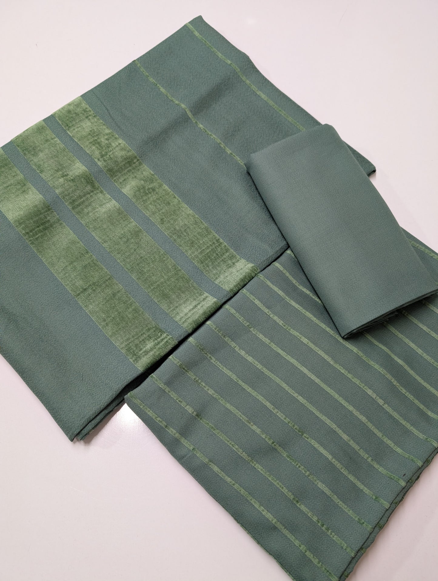 3 Piece Suit | Velvet Lining Marina Suit Allover With Shawl | New Arrival Beautiful Gift | Dark Pista Green