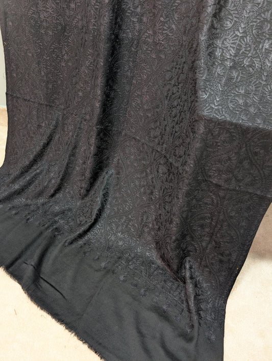 Pashmina Embroidered Shawl | Kashmiri Aar Work Embroidery Perfect Gift in Sale Price Black Matlka Design